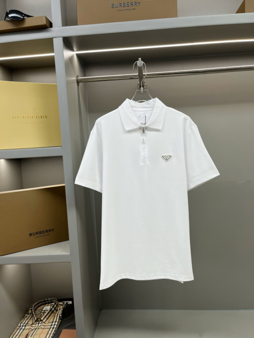 Prada Polo de Manga Corta con Cierre y Logo Triangular para Hombre y Mujer 16 Prada Polo de Manga Corta con Cierre y Logo Triangular para Hombre y Mujer