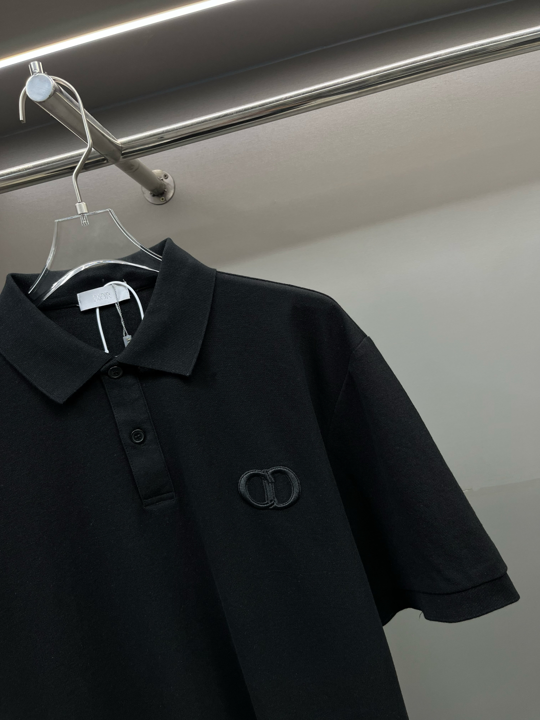 Polo Dior CD Bordado para Hombre y Mujer - Algodón Premium, Varios Colores 4 cmp i1746487366852 2364 0 2