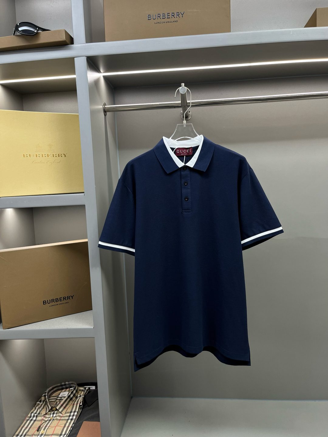 Elegante Polo Gucci de Algodón con Detalles de Logotipo Bordado para Hombre/Mujer 3 cmp i1746488752926 6545 0 1