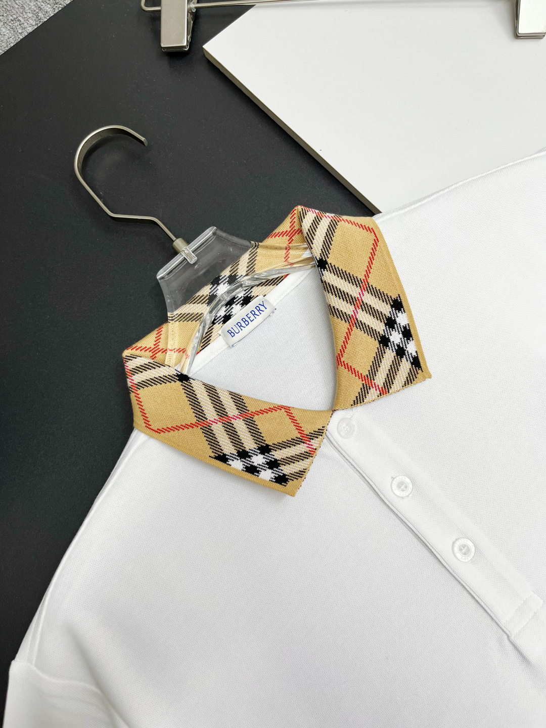 Burberry BURBERRY 巴宝莉格纹领新款Polo衫