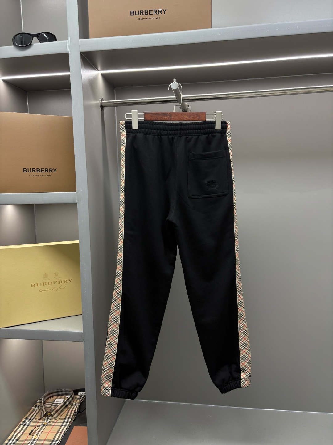 מכנסי בירברי גברדין גף מוצר רוח ובירות נוחים לשני היום