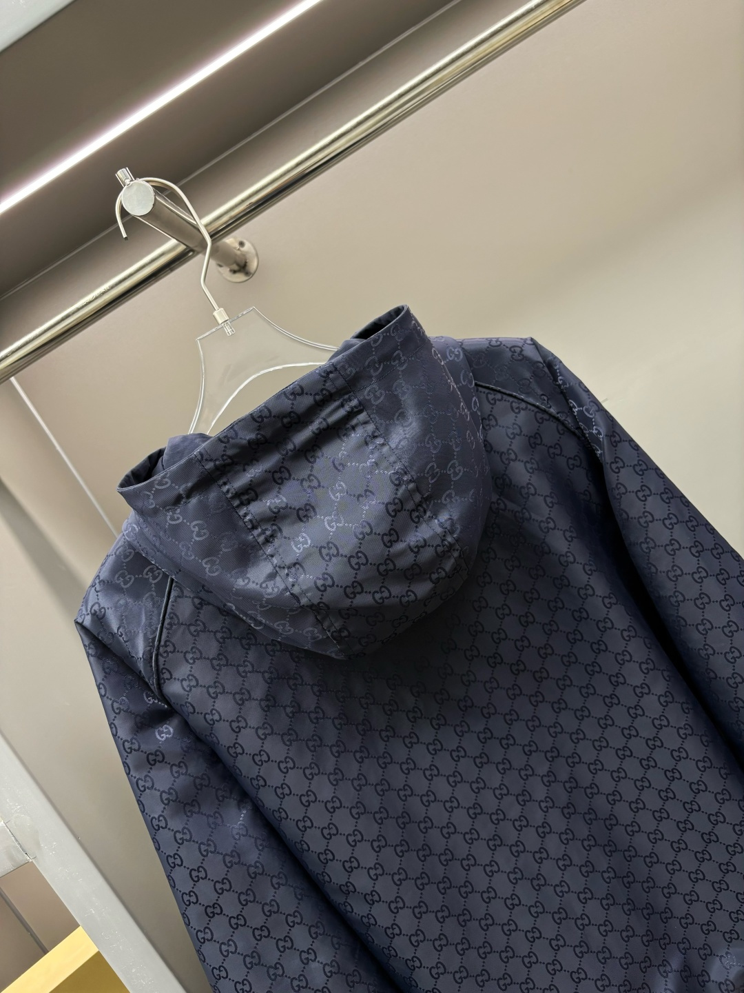 Gucci Reversible Logo Jacquard Lightweight Windbreaker Jacket - Unisex Style 10 cmp i1755539218371 1096 0 8