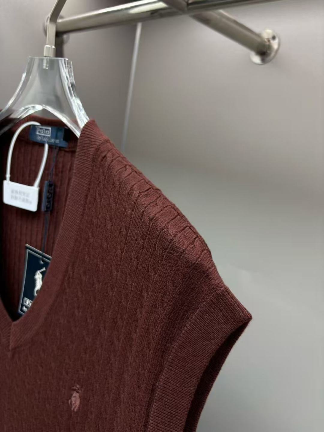 Polo Ralph Lauren Wool Vest Classic Fit Soft Knitwear V-Neck Sleeveless 6 cmp i1757261759497 4507 0 5