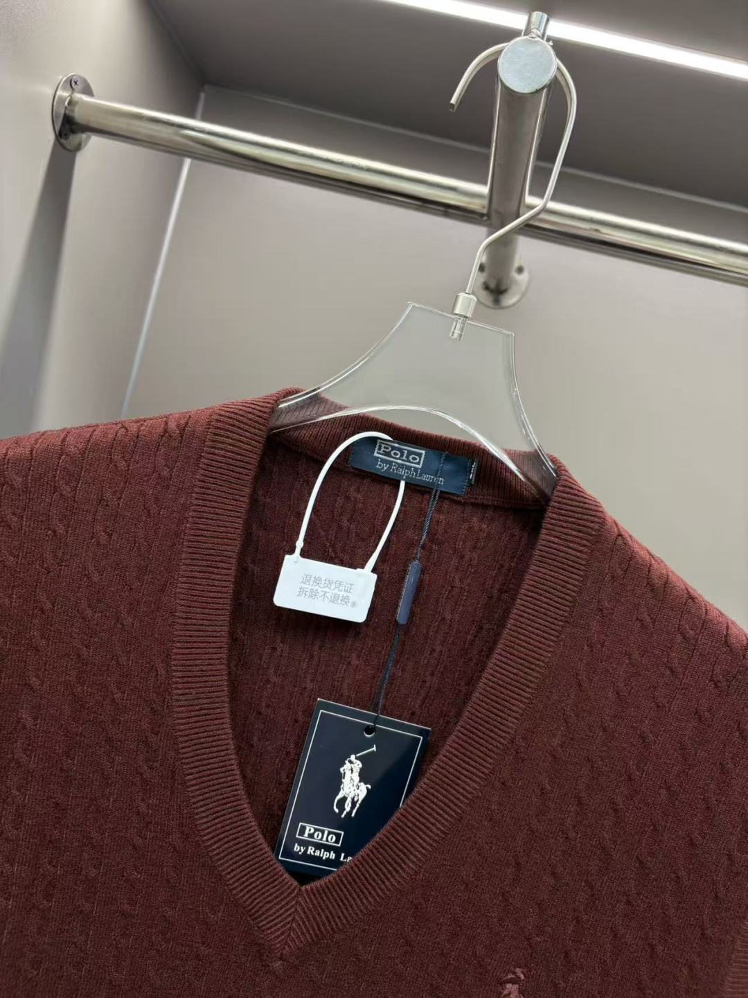 Polo Ralph Lauren Wool Vest Classic Fit Soft Knitwear V-Neck Sleeveless 4 cmp i1757261765201 1630 0 3