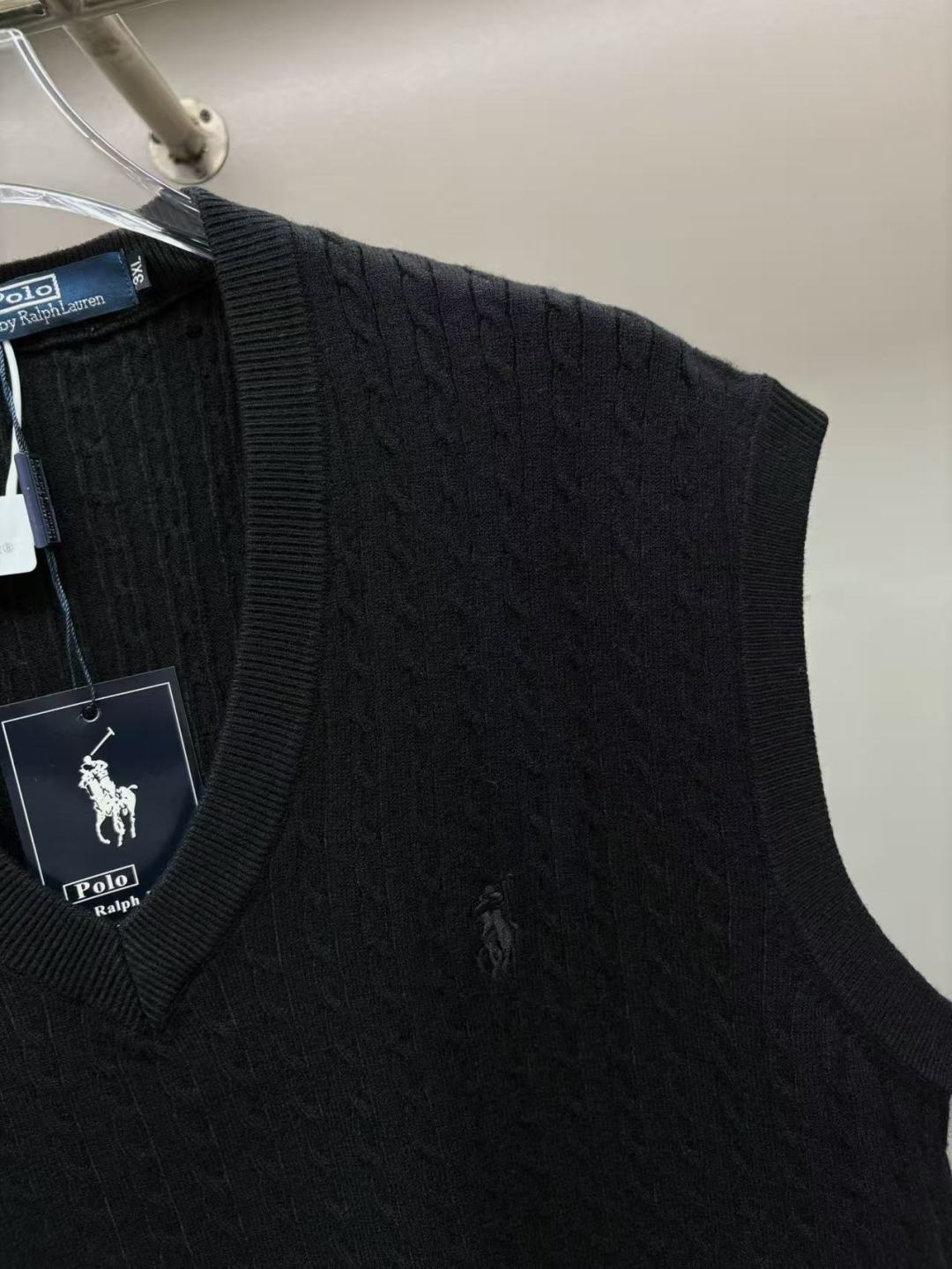 Polo Ralph Lauren Wool Vest - Embroidered, Comfortable, and Stylish 6 cmp i1757262035497 6765 0 4