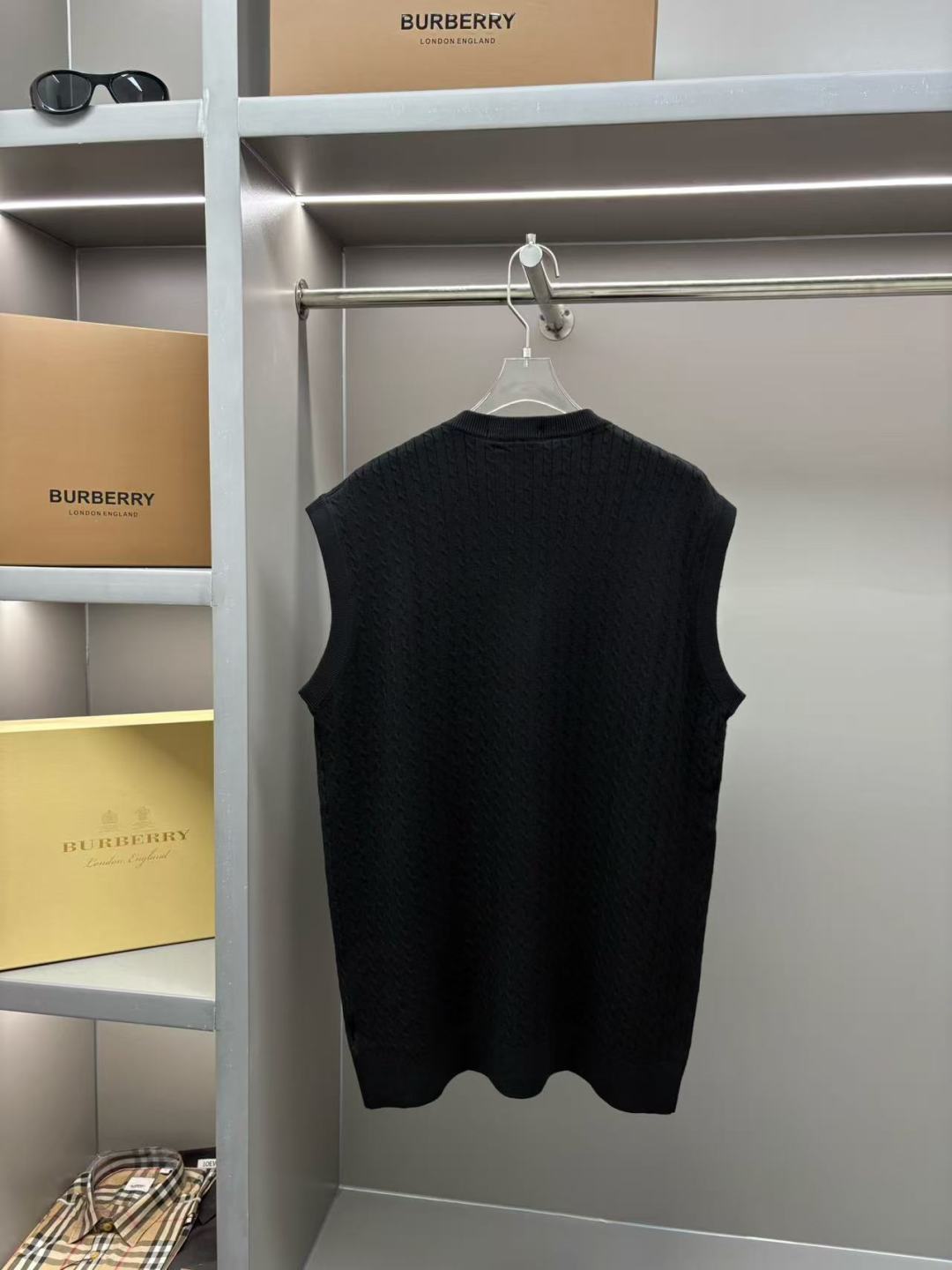 Polo Ralph Lauren Wool Vest - Embroidered, Comfortable, and Stylish 8 cmp i1757262035498 9739 0 6