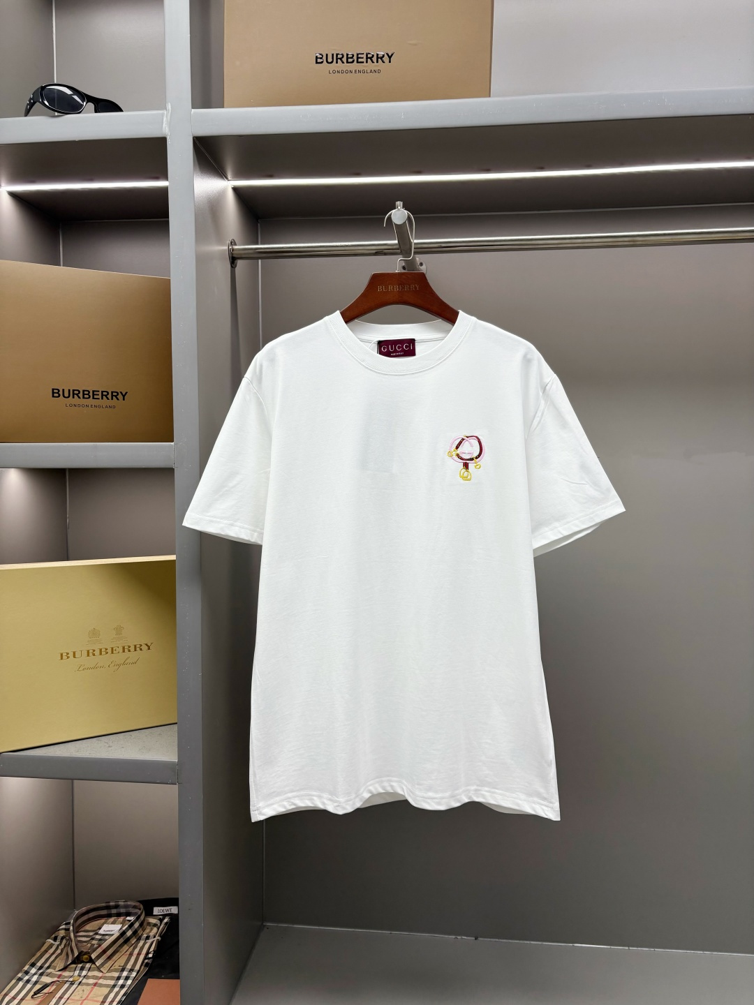 Gucci GUCCI 古驰 双G互扣式刺绣新款短袖T桖衫