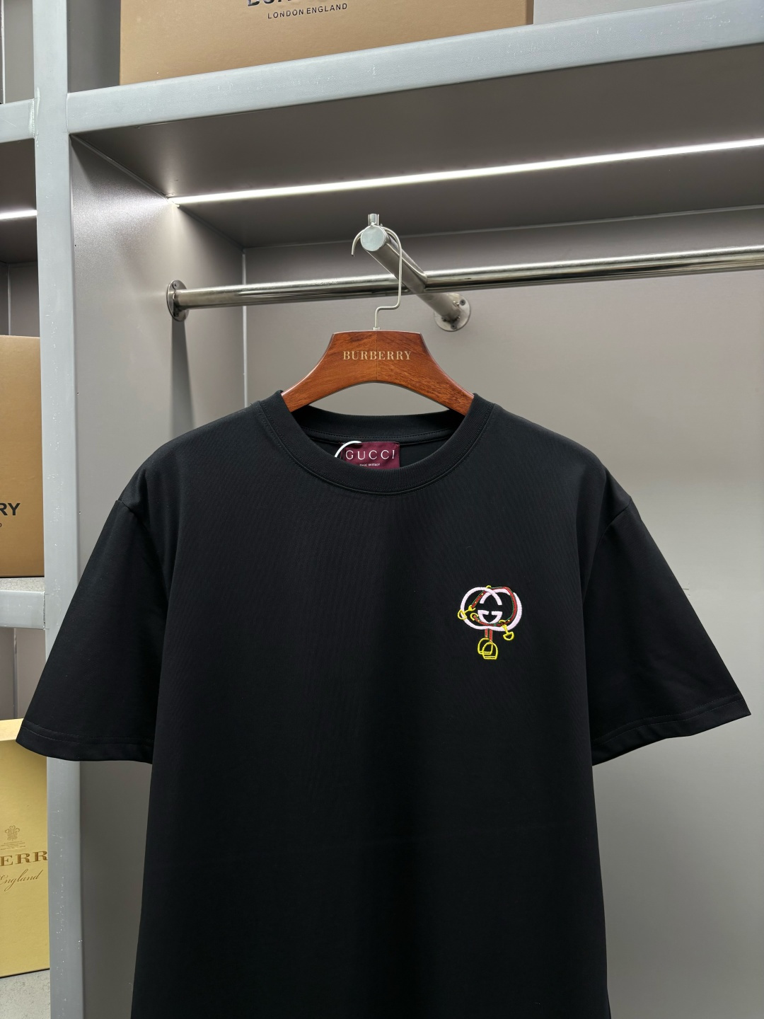 Gucci GUCCI 古驰 双G互扣式刺绣新款短袖T桖衫