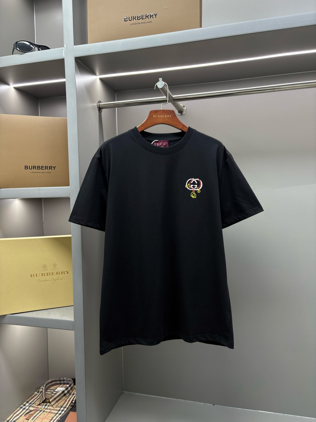 Gucci GUCCI 古驰 双G互扣式刺绣新款短袖T桖衫