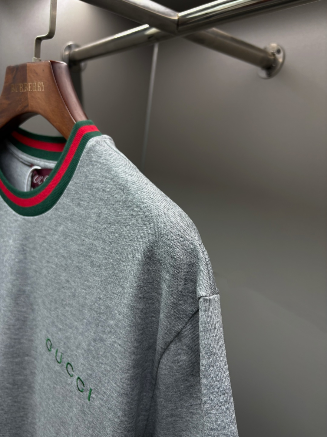 Gucci GUCCI 古驰 字母刺绣新款短袖T桖衫