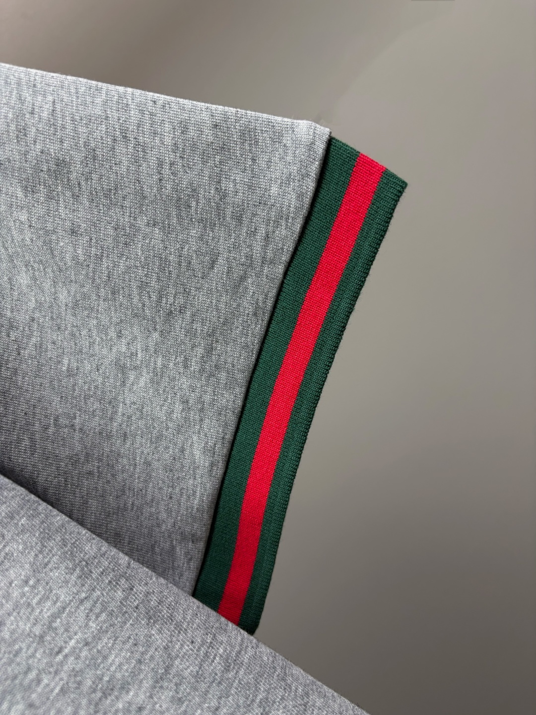 Gucci GUCCI 古驰 字母刺绣新款短袖T桖衫