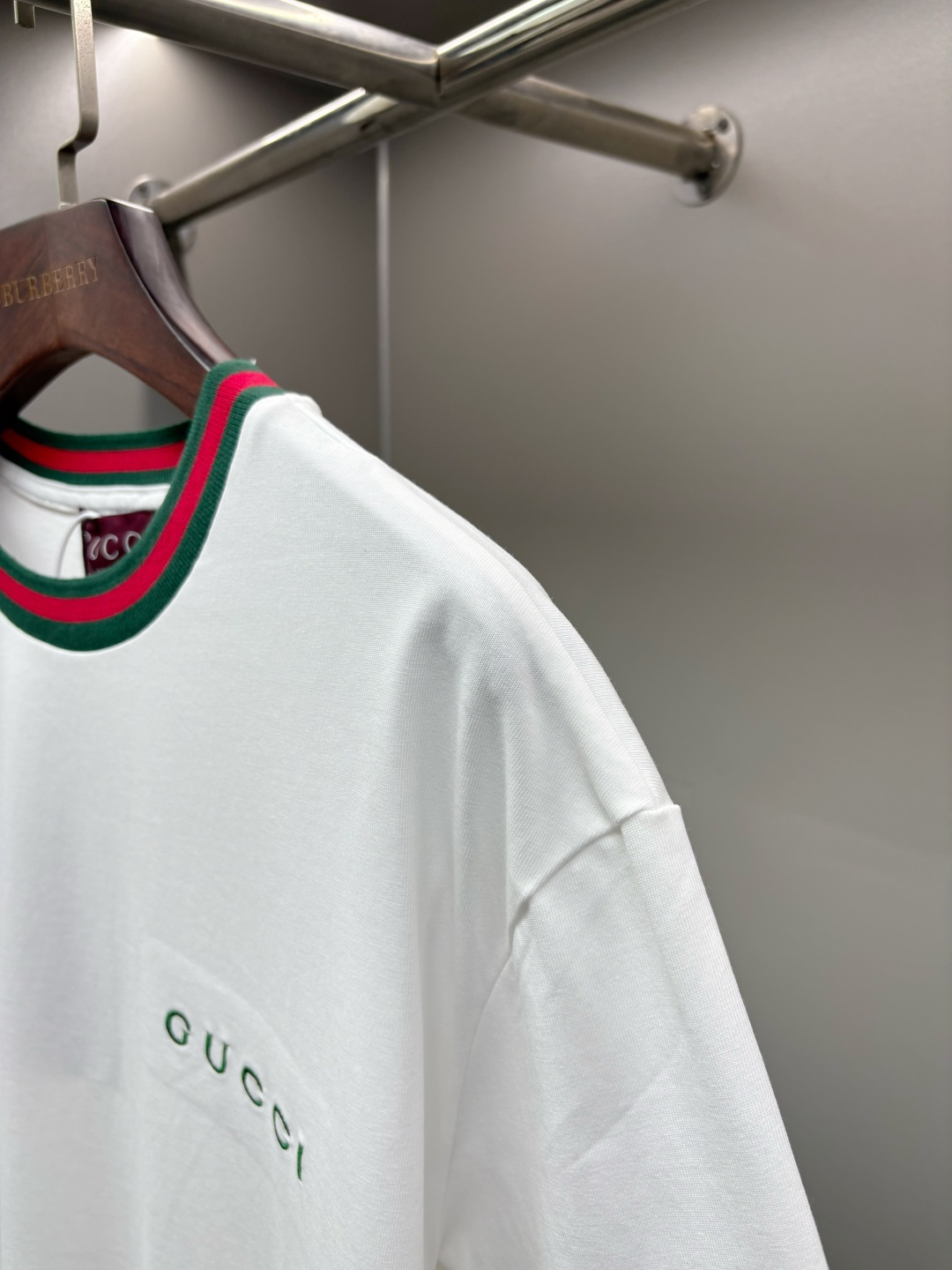 Gucci GUCCI 古驰 字母刺绣新款短袖T桖衫