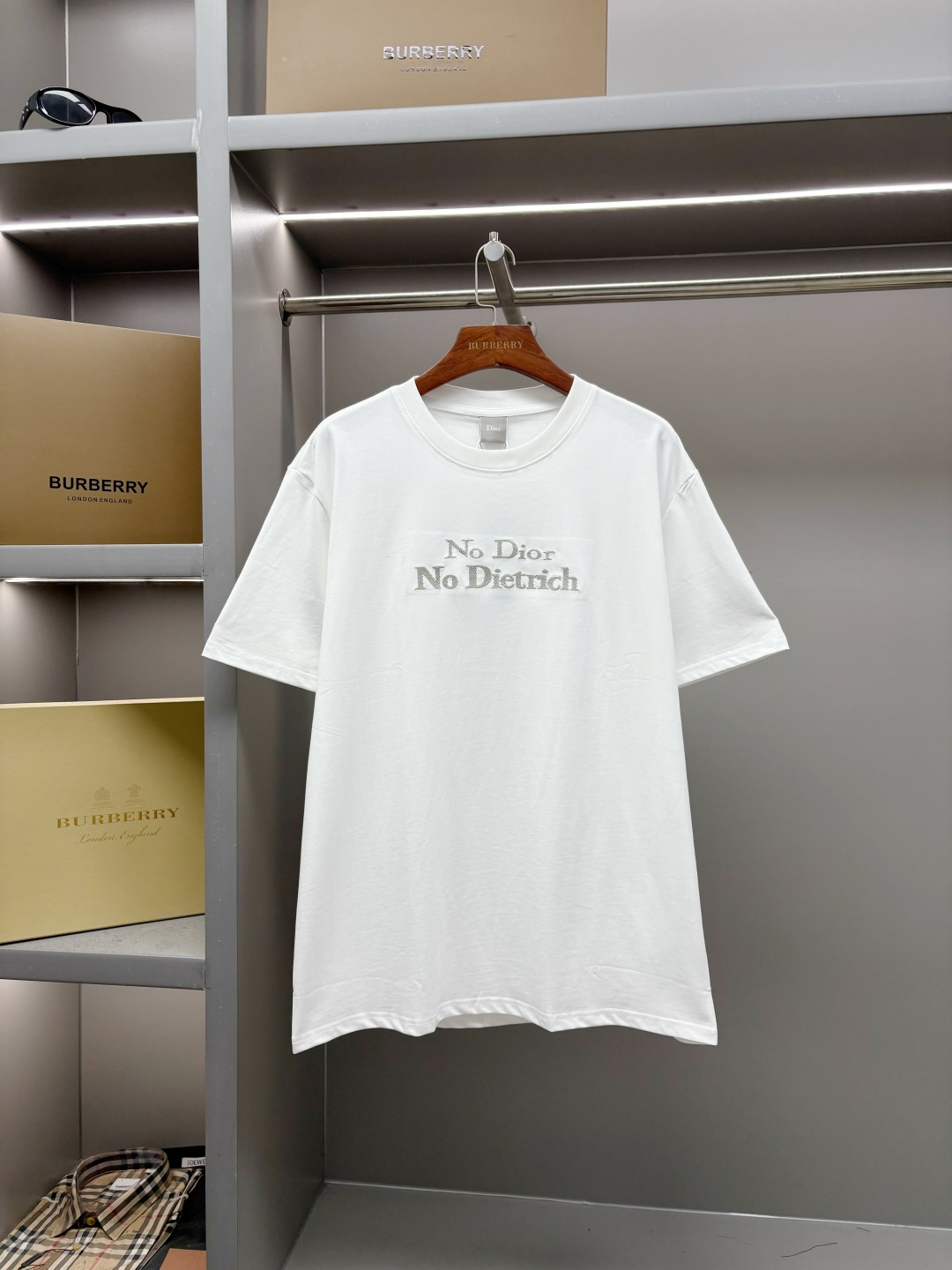 Dior DIOR 迪奥 宣言字母刺绣新款短袖T桖衫