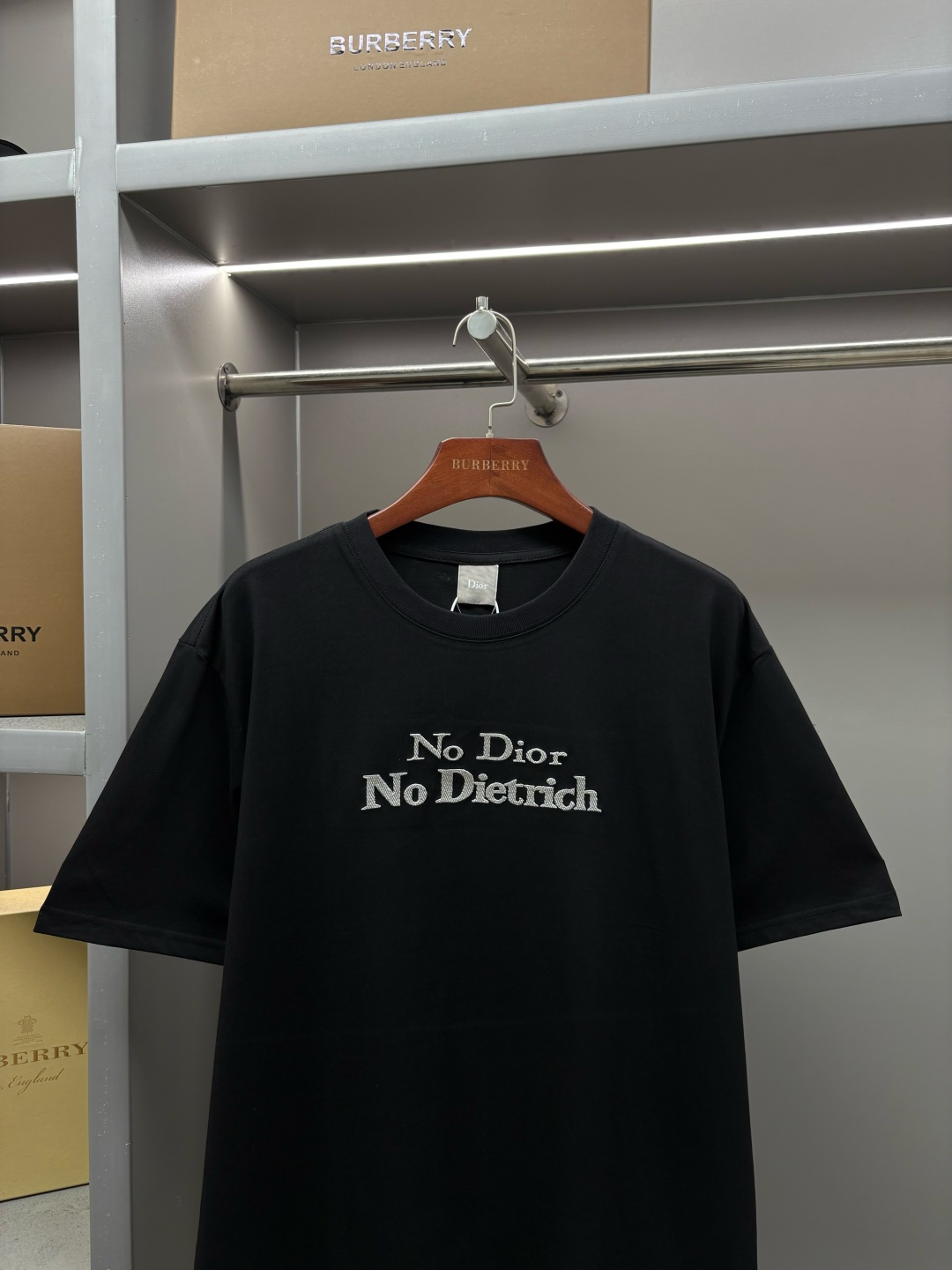Dior DIOR 迪奥 宣言字母刺绣新款短袖T桖衫