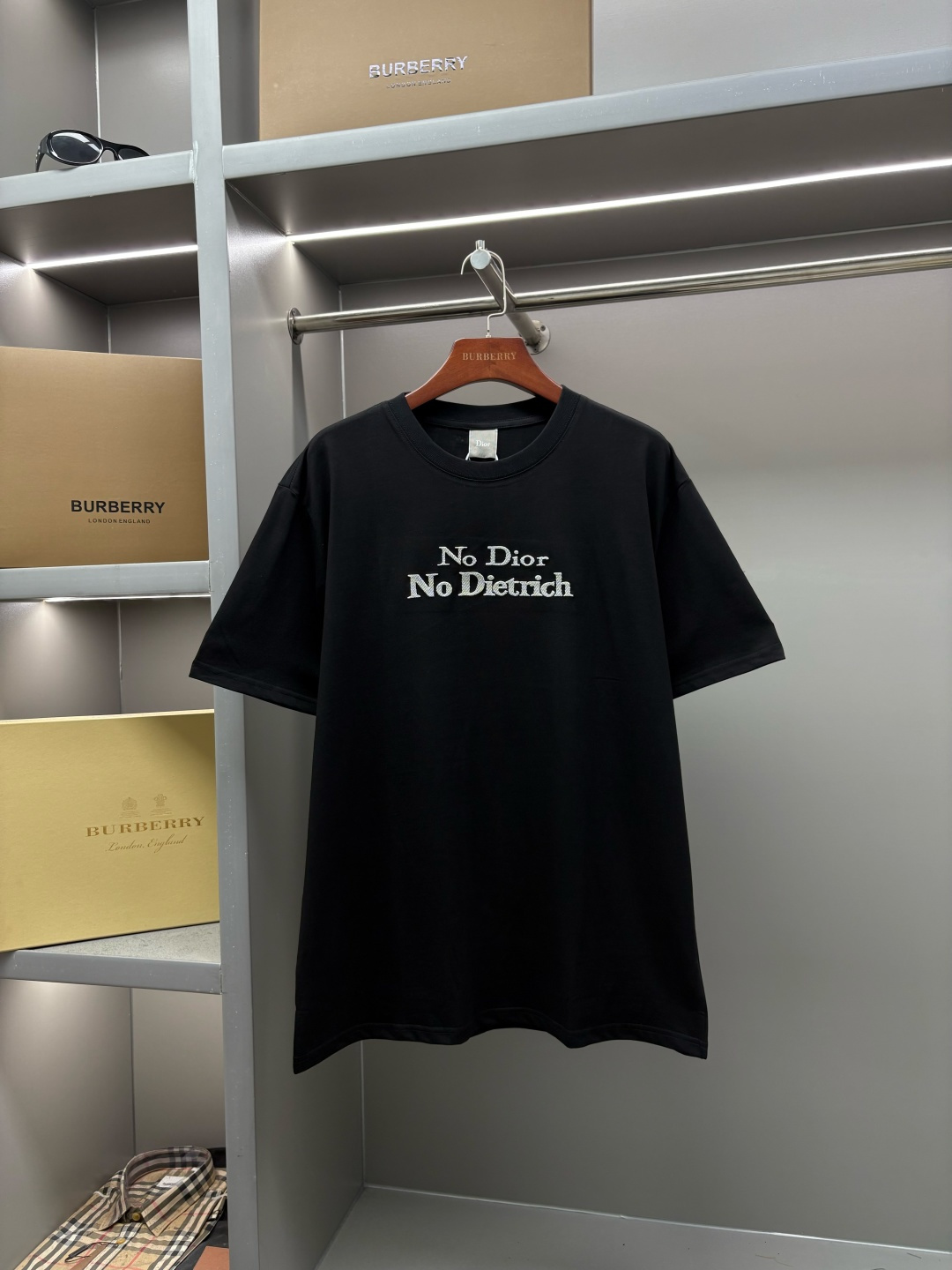 Dior DIOR 迪奥 宣言字母刺绣新款短袖T桖衫
