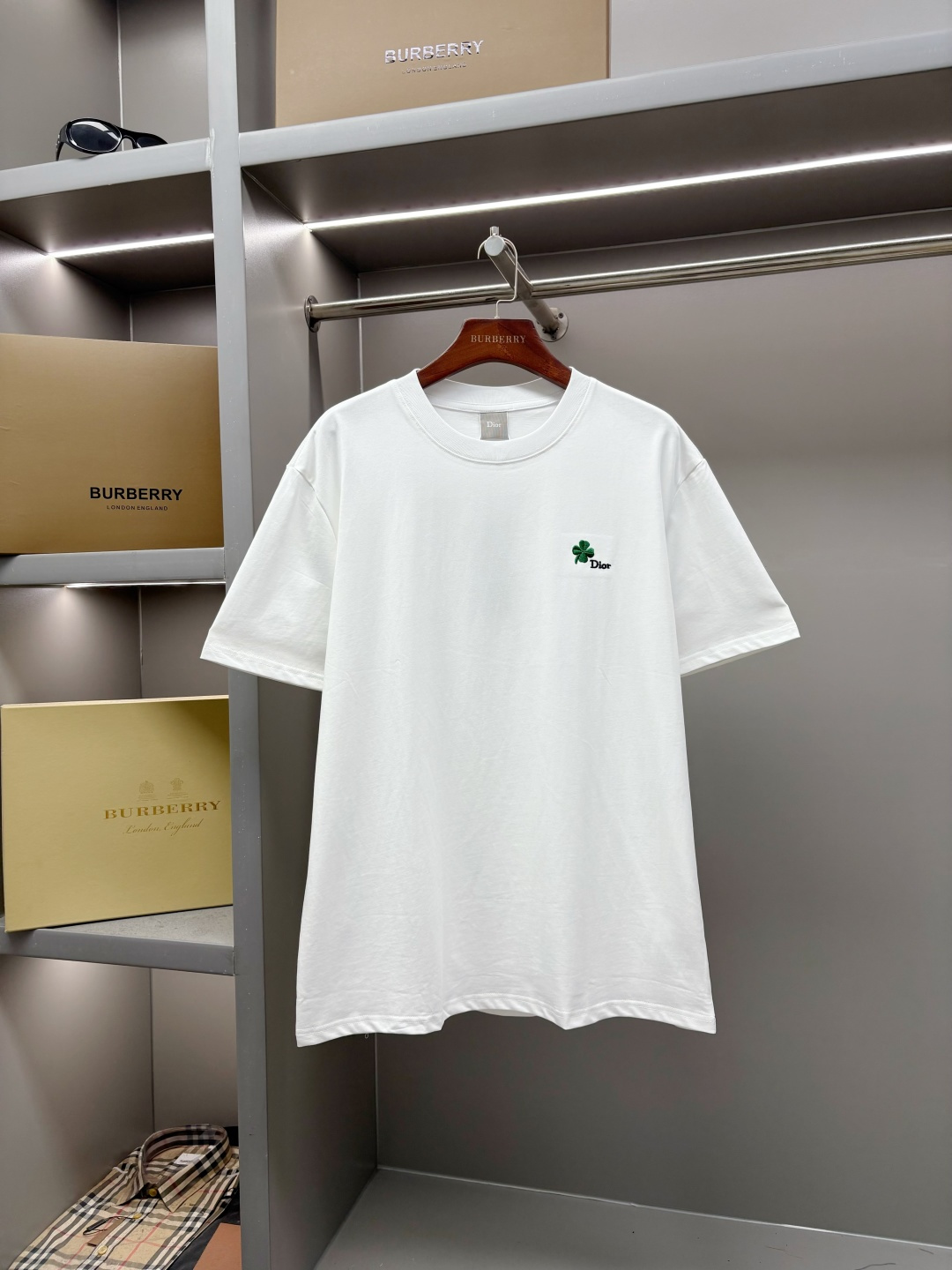 Dior DIOR 迪奥 四叶草字母刺绣新款短袖T桖衫