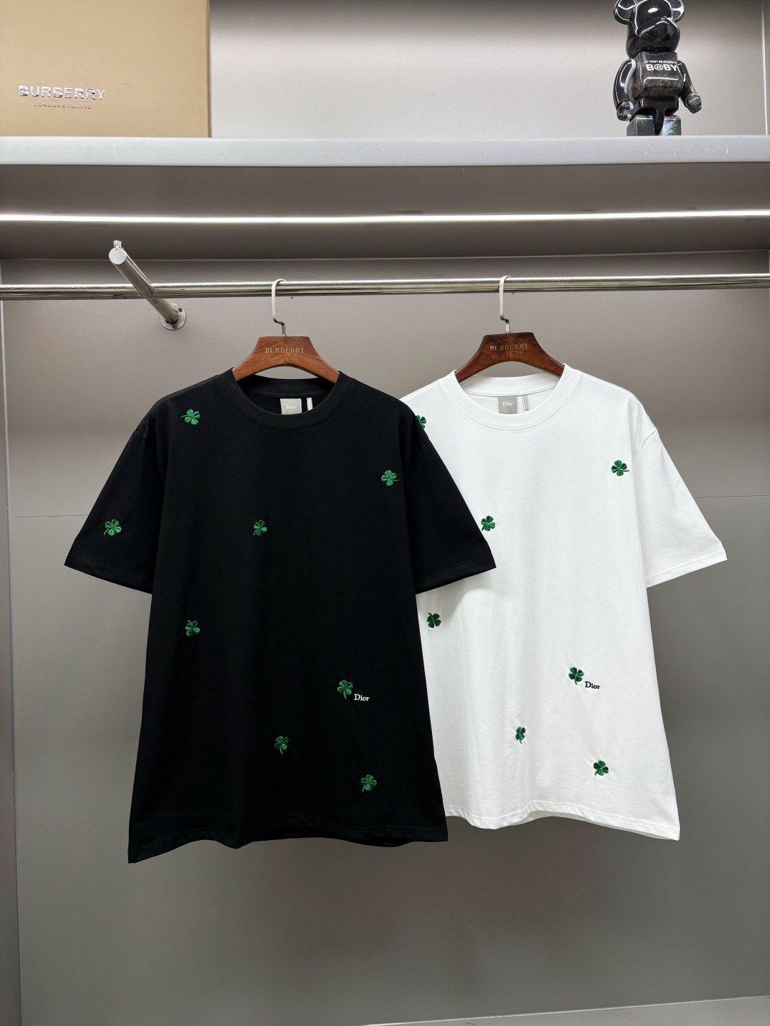 Dior DIOR 迪奥 四叶草刺绣新款短袖T桖衫