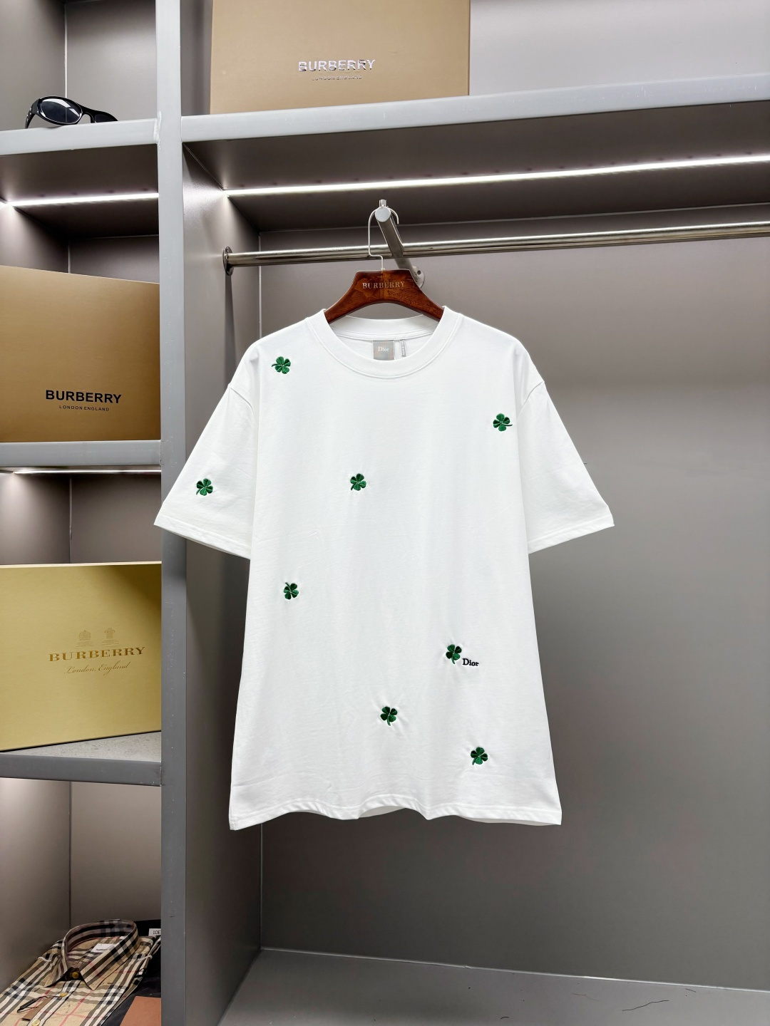 Dior DIOR 迪奥 四叶草刺绣新款短袖T桖衫