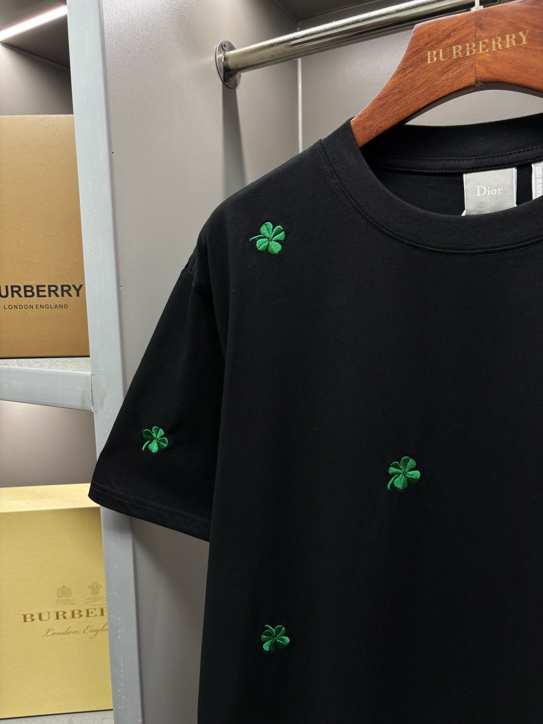 Dior DIOR 迪奥 四叶草刺绣新款短袖T桖衫