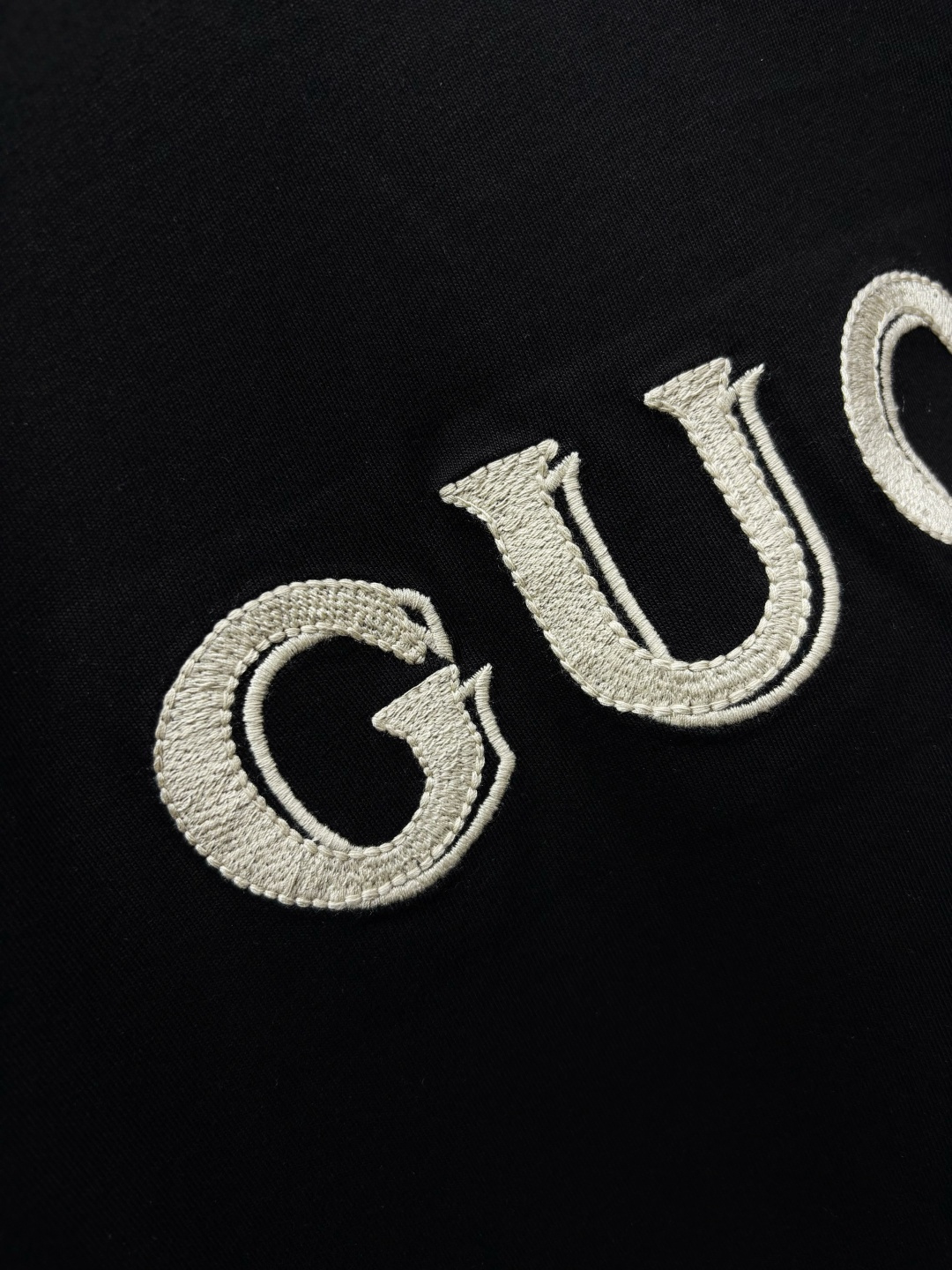 Gucci GUCCI 古驰 字母刺绣新款短袖T桖衫