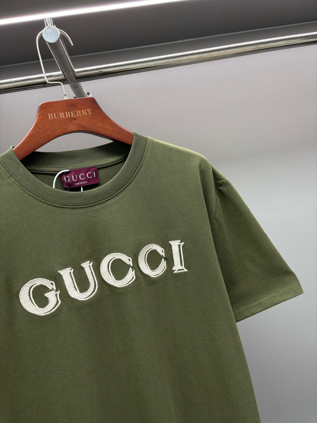 Gucci GUCCI 古驰 字母刺绣新款短袖T桖衫