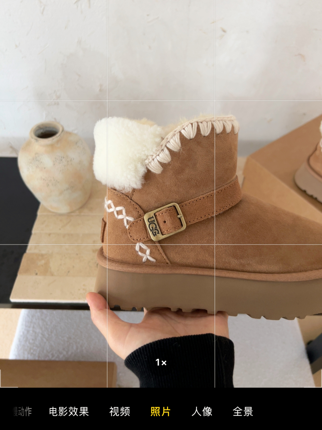 🔥UGG雪地靴｜编织细节+翻毛圈，秋冬保暖时尚我全要谁能拒绝这双细节感拉满的UGG雪地靴啊！✅ 编织花边