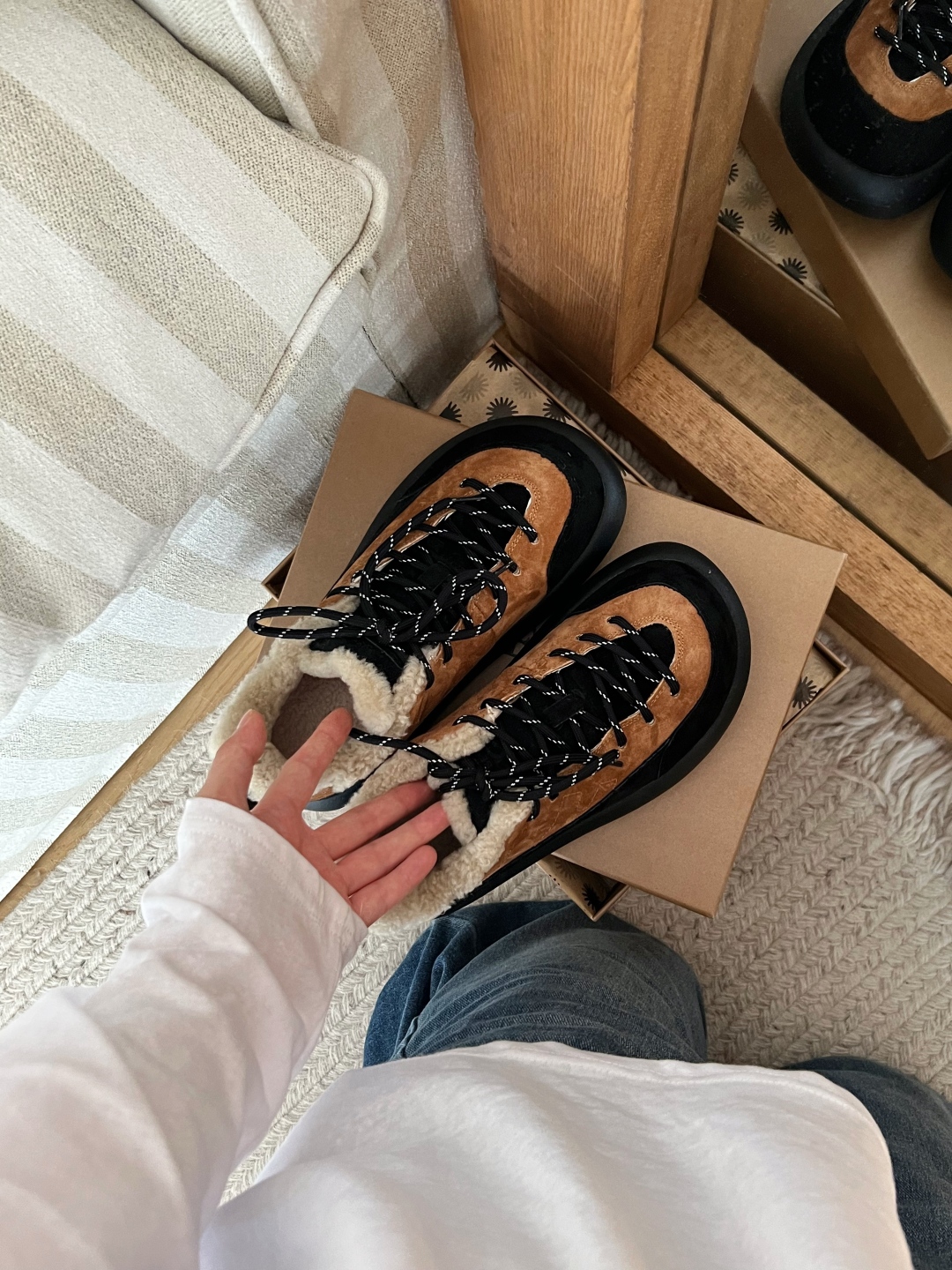 🔥被问爆的「keen」户外面包鞋！这双鞋把「松弛感」焊在脚上了▪️ 鞋面是自带高级感的磨砂皮，质感绝了！