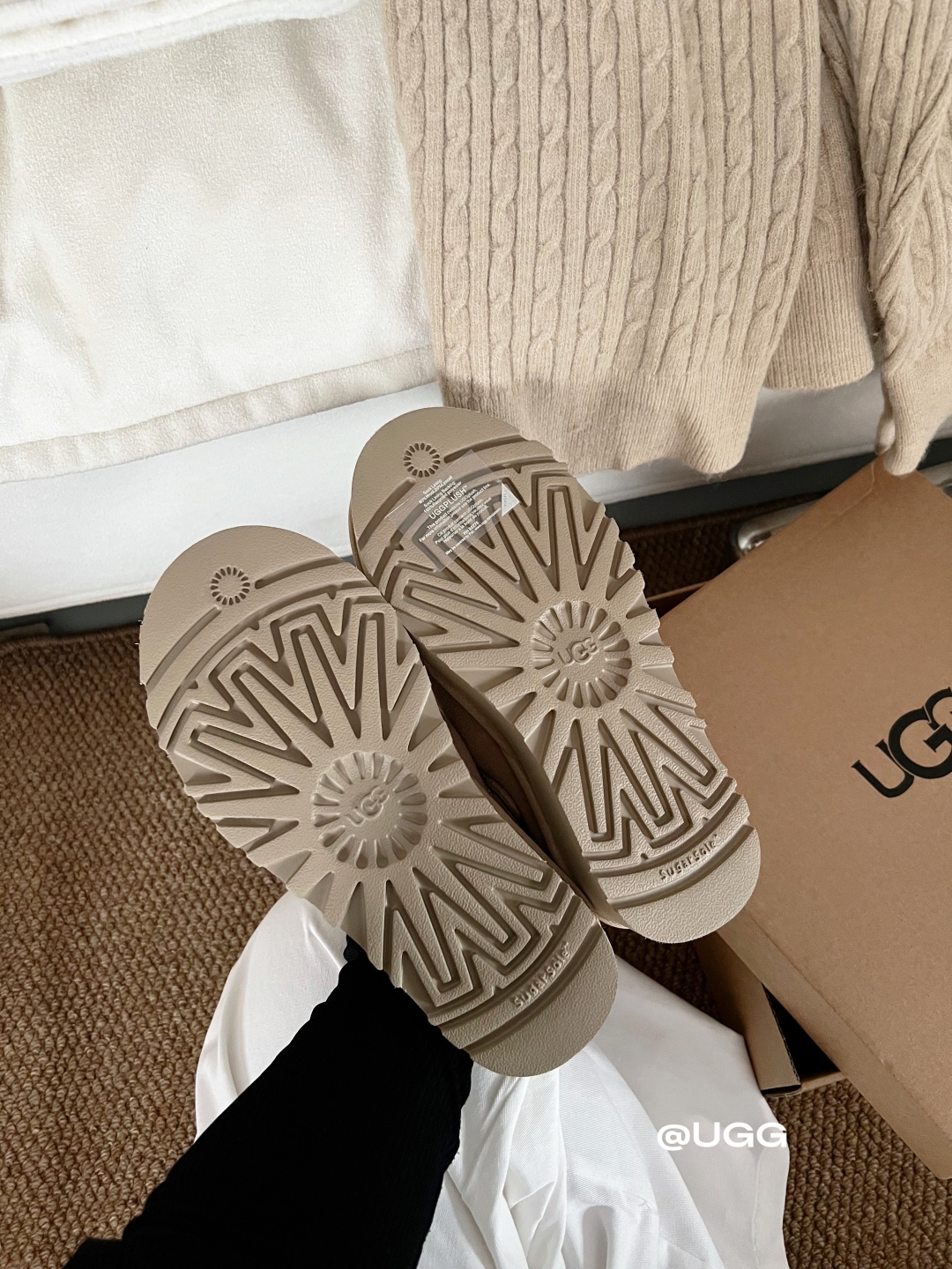 🔥新品UGG | 织带两穿民族风拖鞋✔️羊毛保暖舒适柔软冬季百搭款、3cm鞋底多色可选✓35-40码谁能