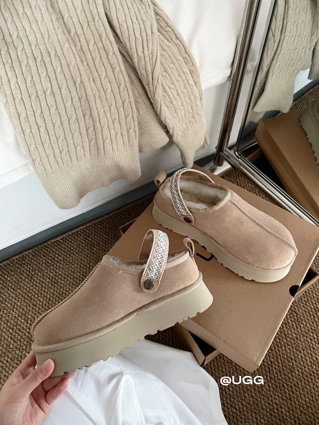 🔥新品UGG | 织带两穿民族风拖鞋✔️羊毛保暖舒适柔软冬季百搭款、3cm鞋底多色可选✓35-40码谁能