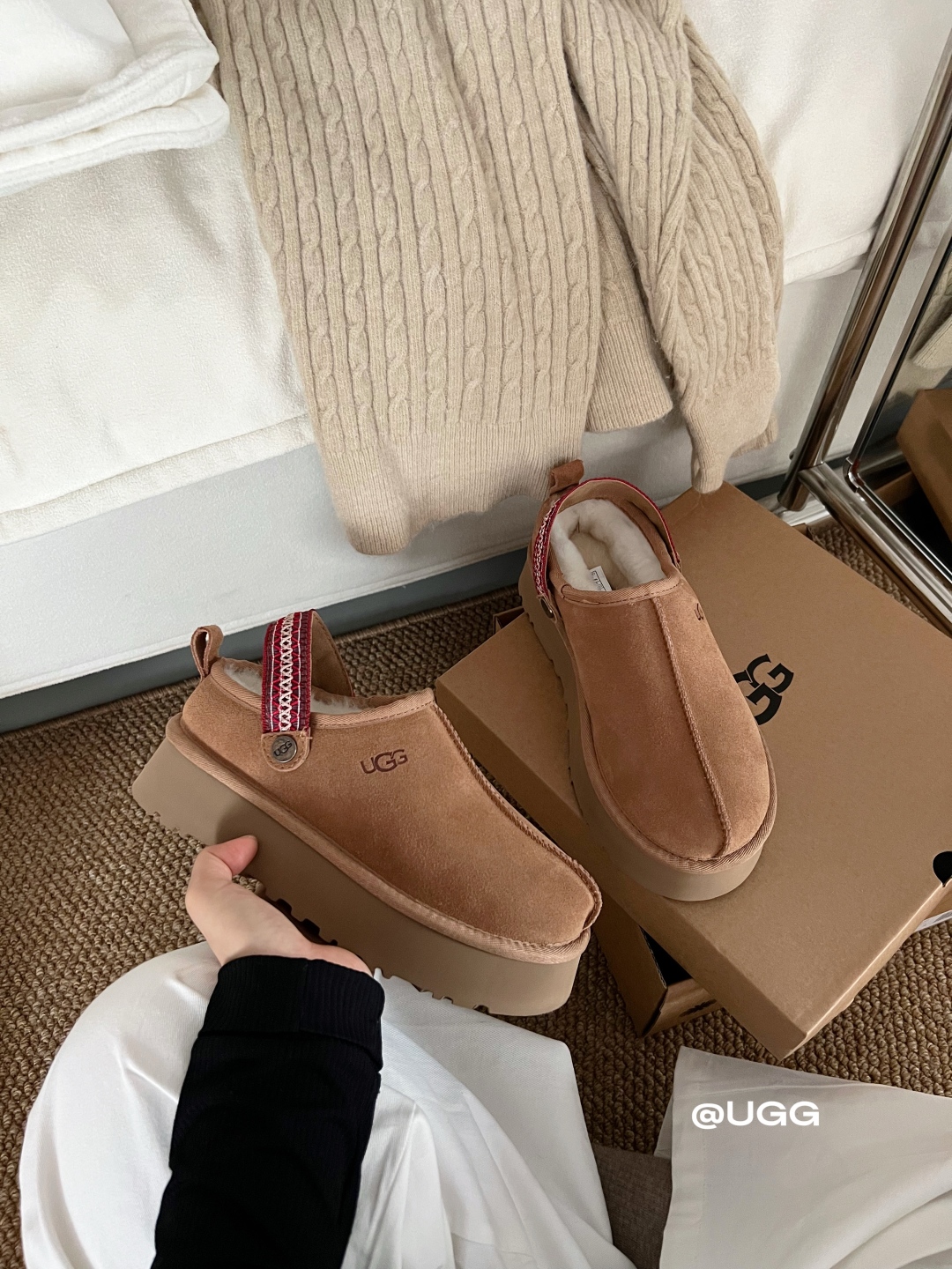 🔥新品UGG | 织带两穿民族风拖鞋✔️羊毛保暖舒适柔软冬季百搭款、3cm鞋底多色可选✓35-40码谁能
