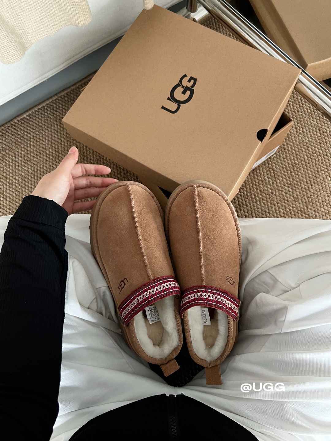 🔥新品UGG | 织带两穿民族风拖鞋✔️羊毛保暖舒适柔软冬季百搭款、3cm鞋底多色可选✓35-40码谁能