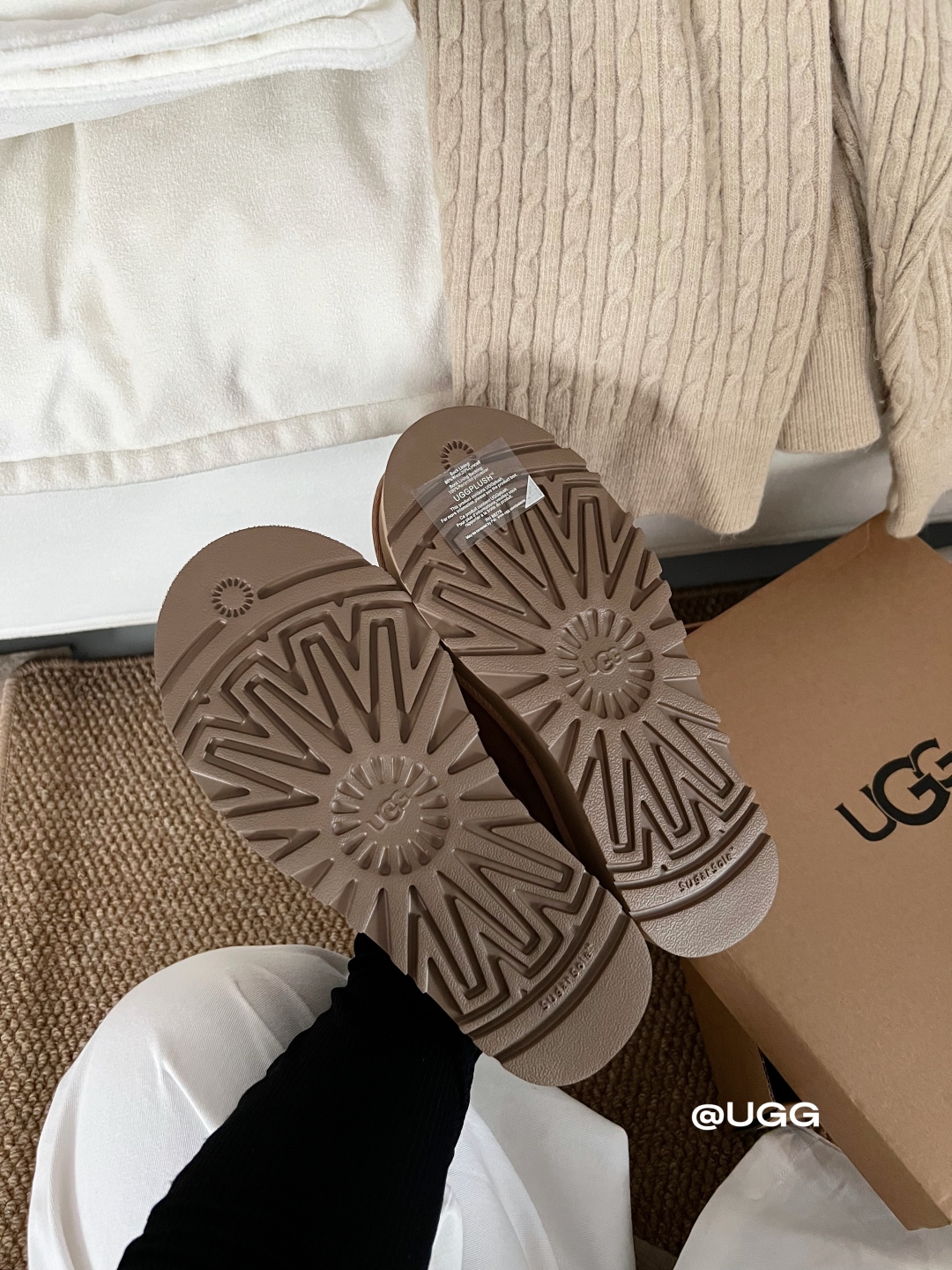 🔥新品UGG | 织带两穿民族风拖鞋✔️羊毛保暖舒适柔软冬季百搭款、3cm鞋底多色可选✓35-40码谁能