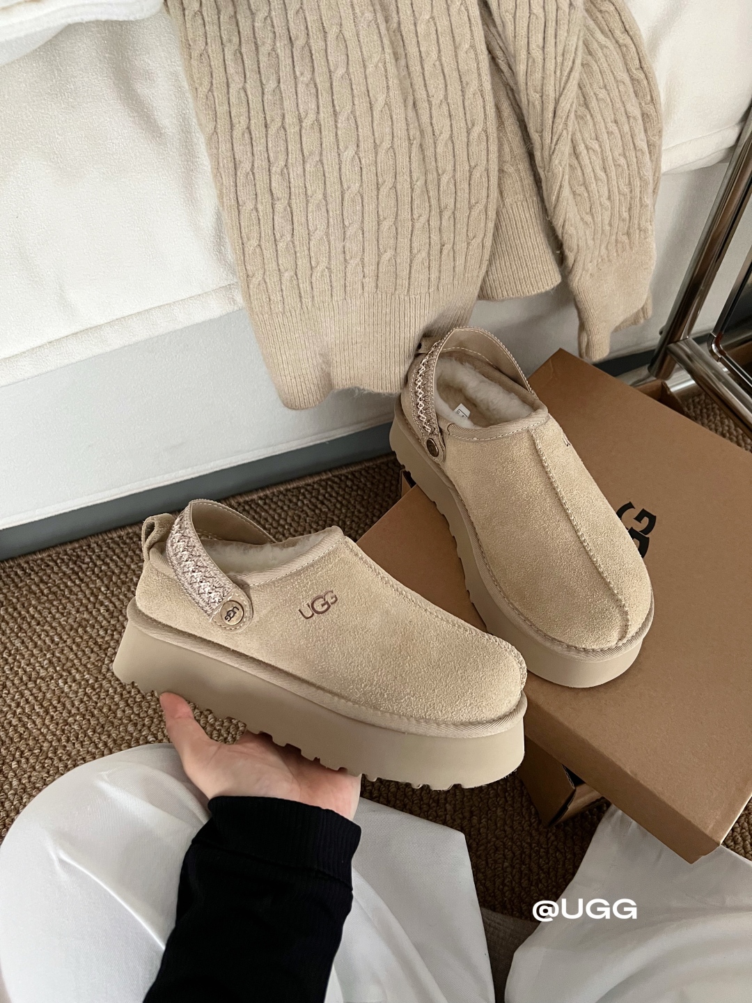 🔥新品UGG | 织带两穿民族风拖鞋✔️羊毛保暖舒适柔软冬季百搭款、3cm鞋底多色可选✓35-40码谁能