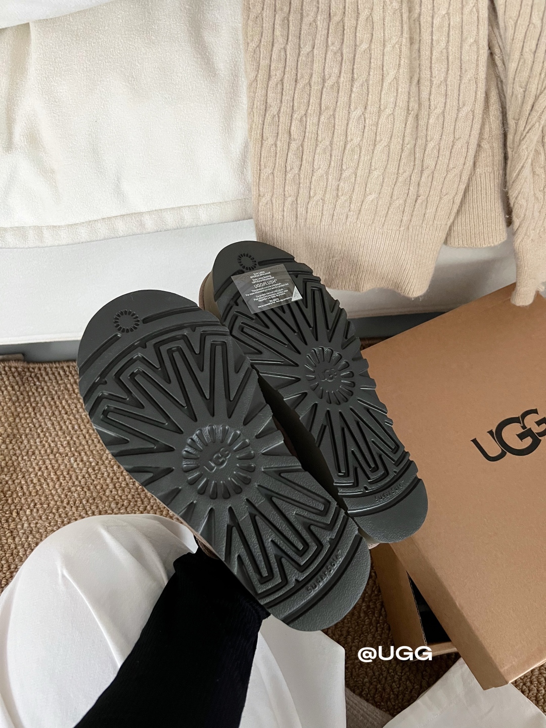 🔥新品UGG | 织带两穿民族风拖鞋✔️羊毛保暖舒适柔软冬季百搭款、3cm鞋底多色可选✓35-40码谁能