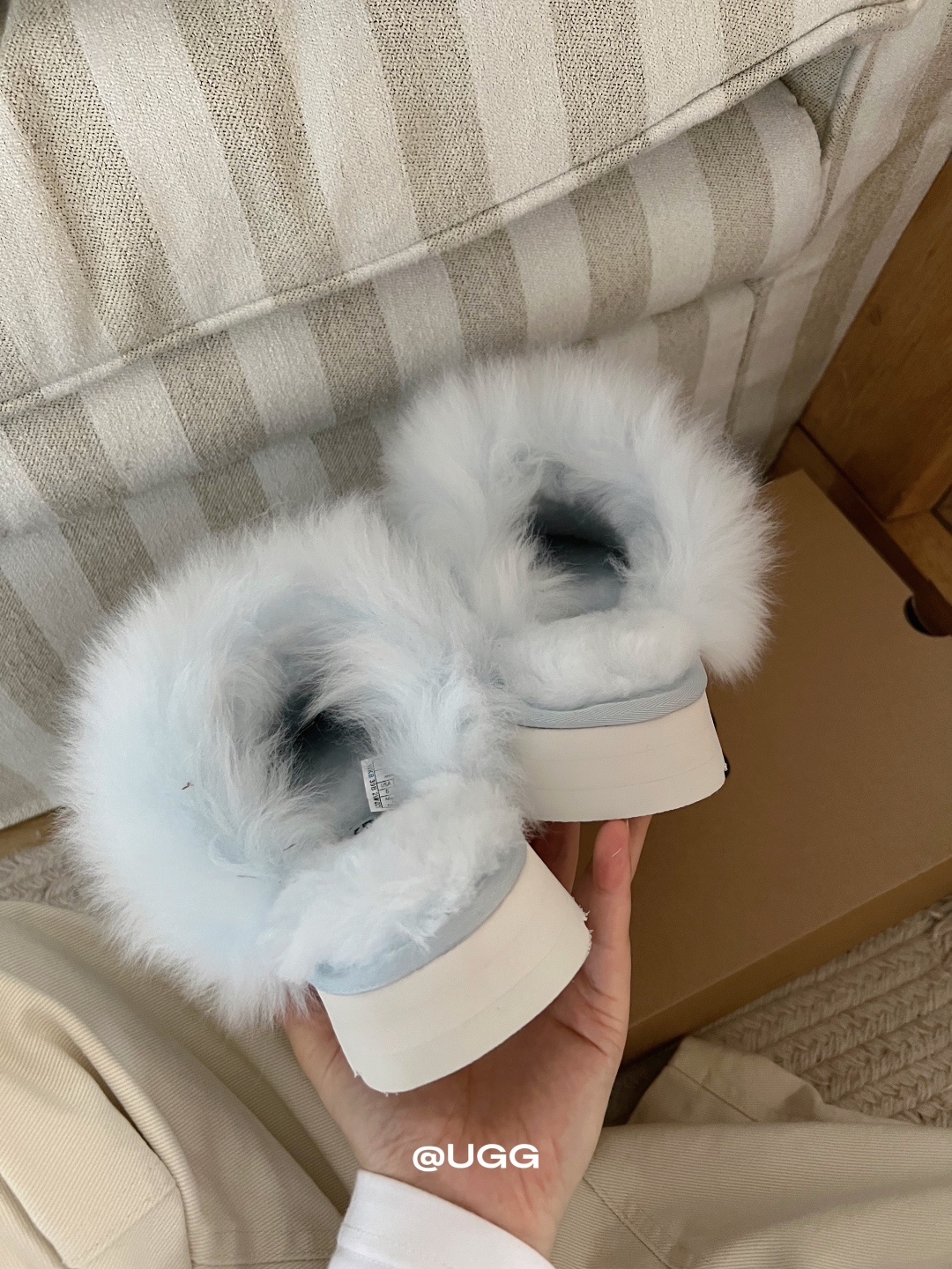 🔥𝐔*𝐠 ₂₀₂₅ . 蒂茨库特大毛拖“秋冬”打翻了调色盘🎨超长溢毛款小拖鞋！谁还没有穿上呀？🧀奶茶色的