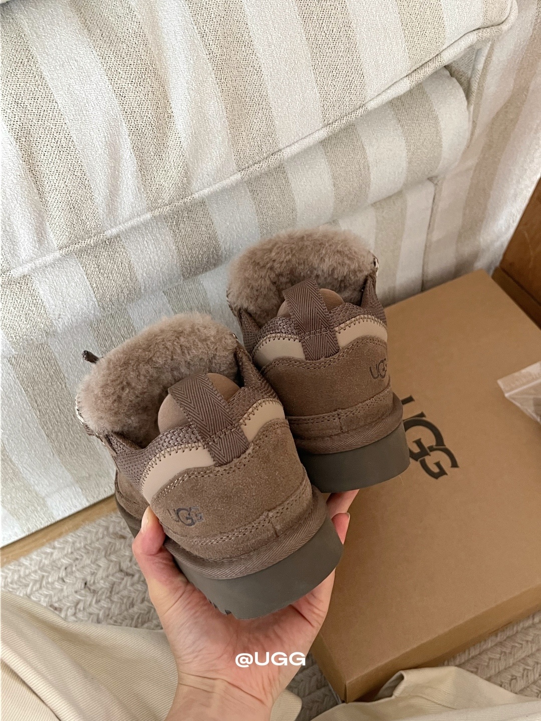 🔥UGG八色薄底梅尔 原来板鞋也能这么卷!UGG梅尔休闲板鞋,颜值与舒适双在线💯 谁规定板鞋只能是单一风
