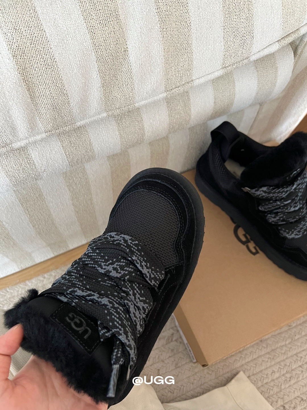 🔥UGG八色薄底梅尔 原来板鞋也能这么卷!UGG梅尔休闲板鞋,颜值与舒适双在线💯 谁规定板鞋只能是单一风