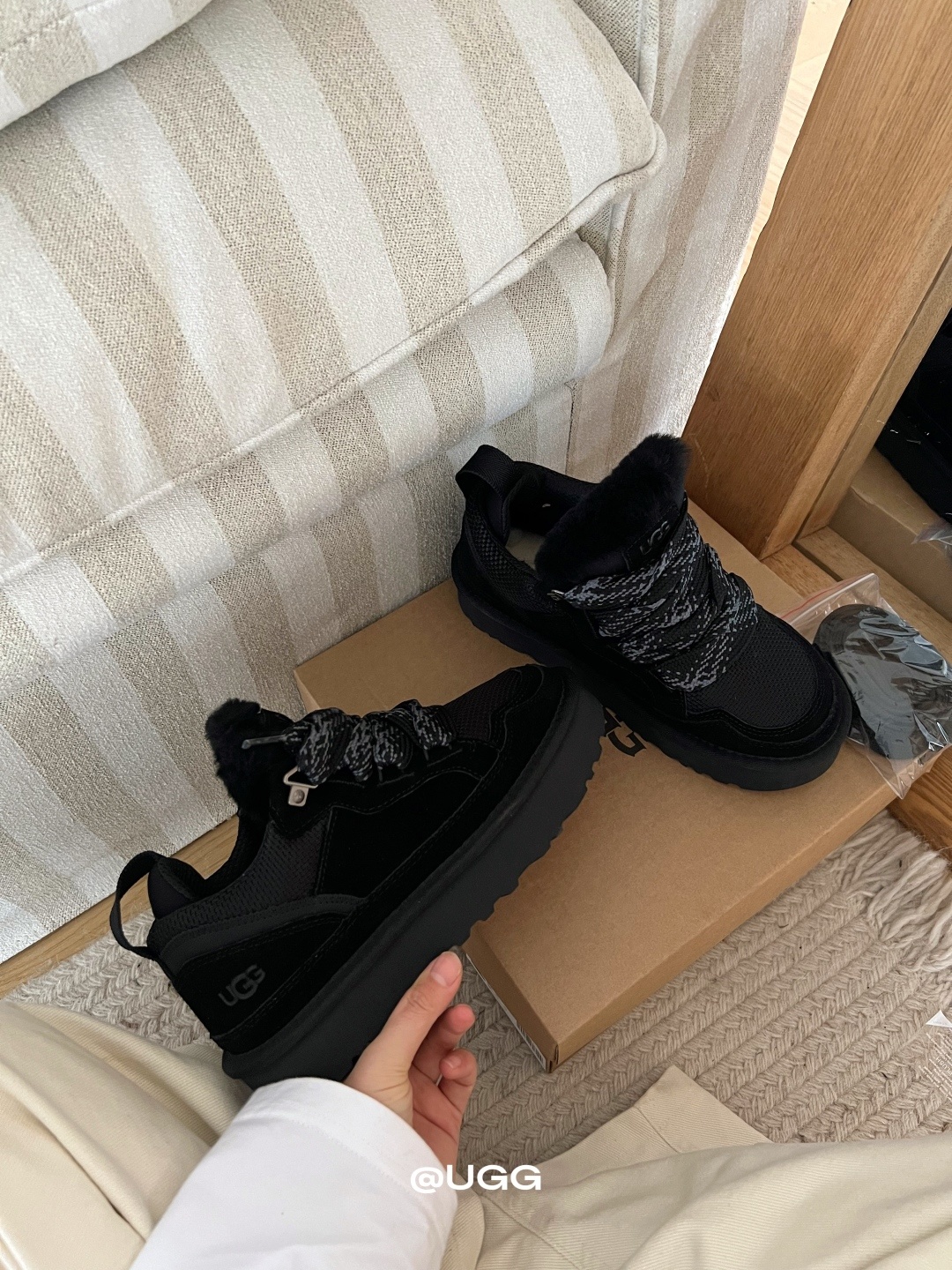 🔥UGG八色薄底梅尔 原来板鞋也能这么卷!UGG梅尔休闲板鞋,颜值与舒适双在线💯 谁规定板鞋只能是单一风