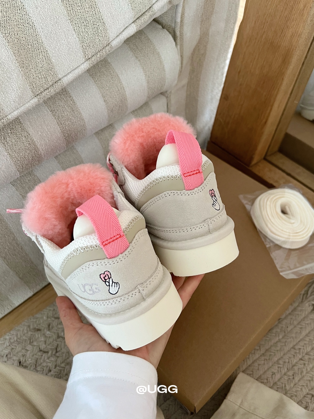 🔥UGG八色薄底梅尔 原来板鞋也能这么卷！UGG梅尔休闲板鞋，颜值与舒适双在线💯 谁规定板鞋只能是单一风