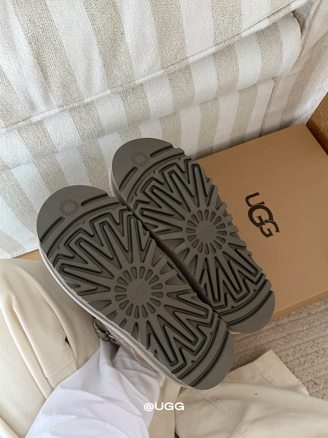 🔥UGG八色薄底梅尔 原来板鞋也能这么卷！UGG梅尔休闲板鞋，颜值与舒适双在线💯 谁规定板鞋只能是单一风