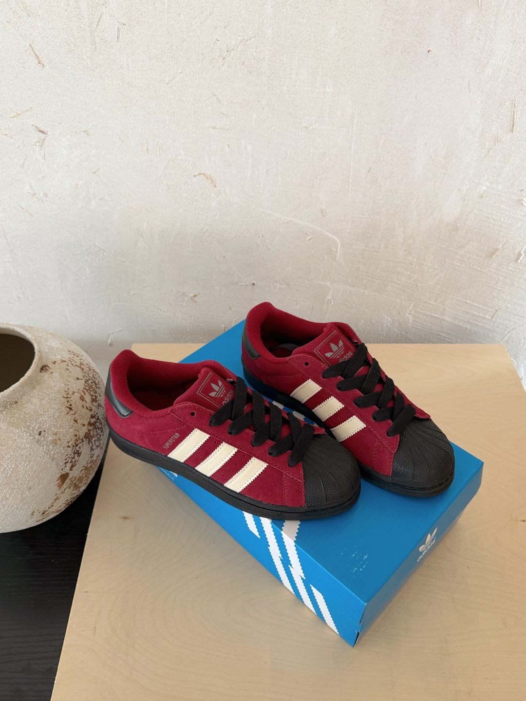 NO:868849,Dark red details (couples) Size 35.5 36 36.5 37 38 38.5 39 40 40.5 41 42 42.5 43 44 45, casual shoes/sports shoes, sneakers19860909深红色细节（情侣款） 码数35.5 36 36.5 37 38 38.5 39 40 40.5 41 42 42.5 43 44 45,休闲鞋/运动鞋,sneakers,Women's Shoes