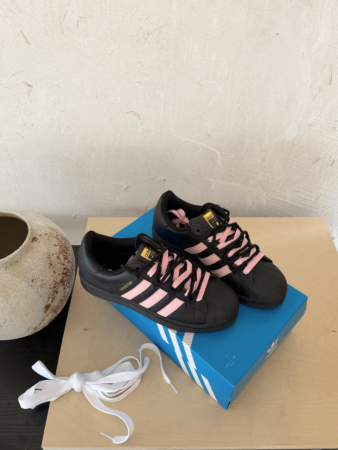 NO:868860,Black pink details (women's size) Size 35.5 36 36.5 37 38 38.5 39 40, casual shoes/sports shoes, sneakers19860909黑粉细节（女尺码） 码数35.5 36 36.5 37 38 38.5 39 40,休闲鞋/运动鞋,sneakers,Women's Shoes