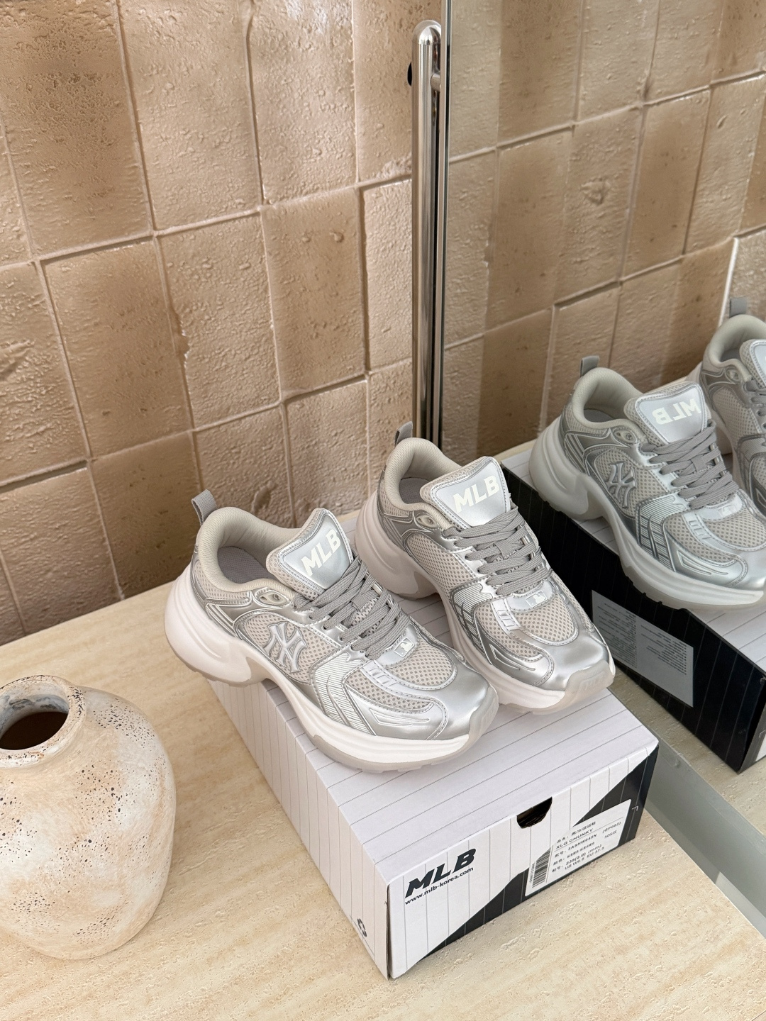 NO:725716,Silver details (women's size) Size 36.5 37.5 38 38.5 39 40.5, dad shoes19860909银色细节（女尺码） 码数36.5 37.5 38 38.5 39 40.5,老爹鞋,Women's Shoes