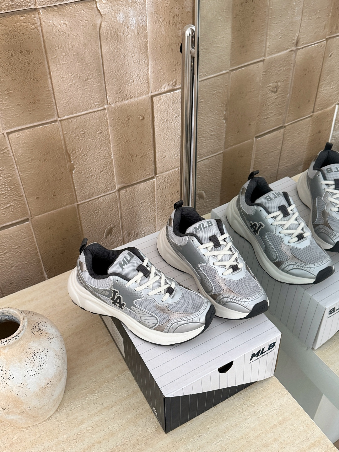 NO:725708,Silver gray details (couples model) Size 36.5 37.5 38 38.5 39 40.5 41 42 42.5 43 44, dad shoes19860909银灰细节（情侣款） 码数36.5 37.5 38 38.5 39 40.5 41 42 42.5 43 44,老爹鞋,Women's Shoes