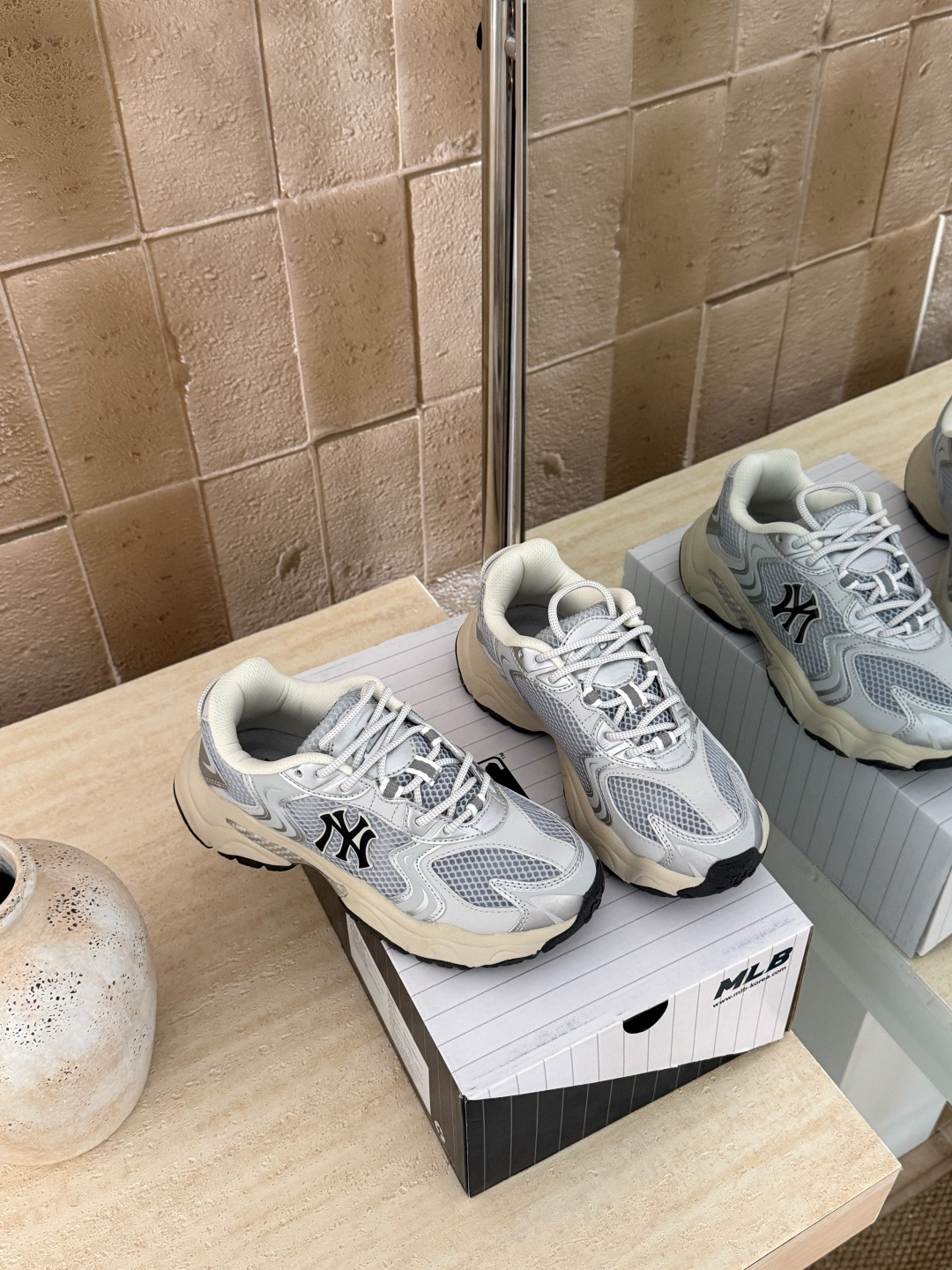 NO:725737,Silver white details (couples) Size 36.5 37.5 38 38.5 39 40.5 41 42 42.5 43 44, dad shoes19860909银白色细节（情侣款） 码数36.5 37.5 38 38.5 39 40.5 41 42 42.5 43 44,老爹鞋,Women's Shoes