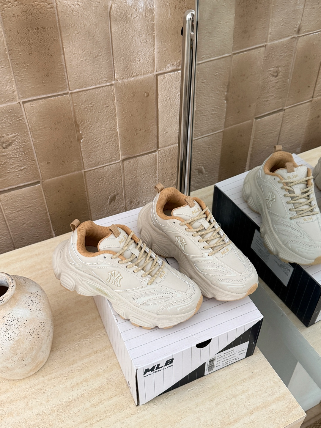 NO:725746,Beige details (women's size) Size 36.5 37.5 38 38.5 39 40.5, dad shoes19860909米色细节（女尺码） 码数36.5 37.5 38 38.5 39 40.5,老爹鞋,Women's Shoes