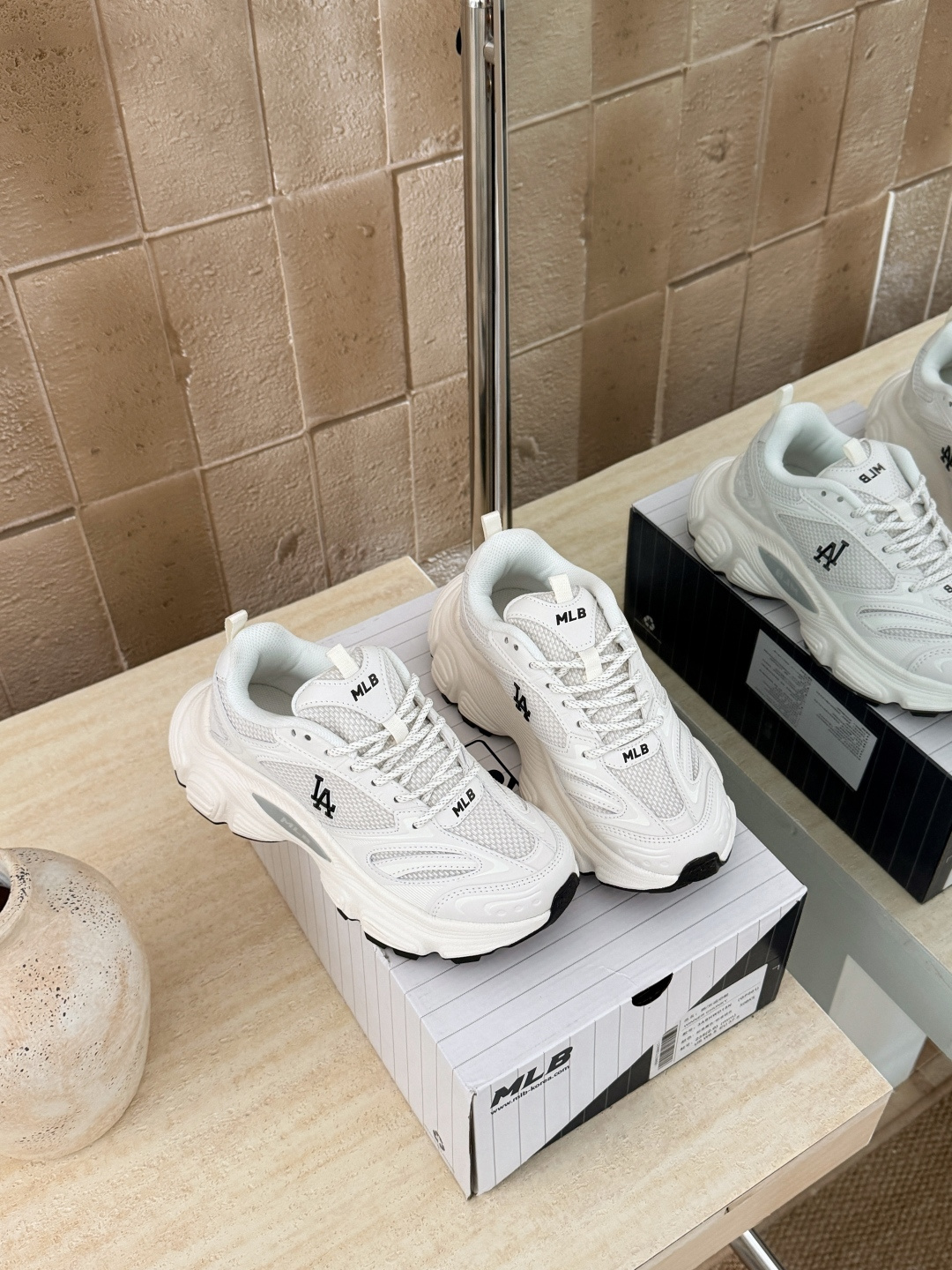 NO:725769,Creamy white details (couples) Size 36.5 37.5 38 38.5 39 40.5 41 42 42.5 43 44, dad shoes19860909奶白色细节（情侣款） 码数36.5 37.5 38 38.5 39 40.5 41 42 42.5 43 44,老爹鞋,Women's Shoes