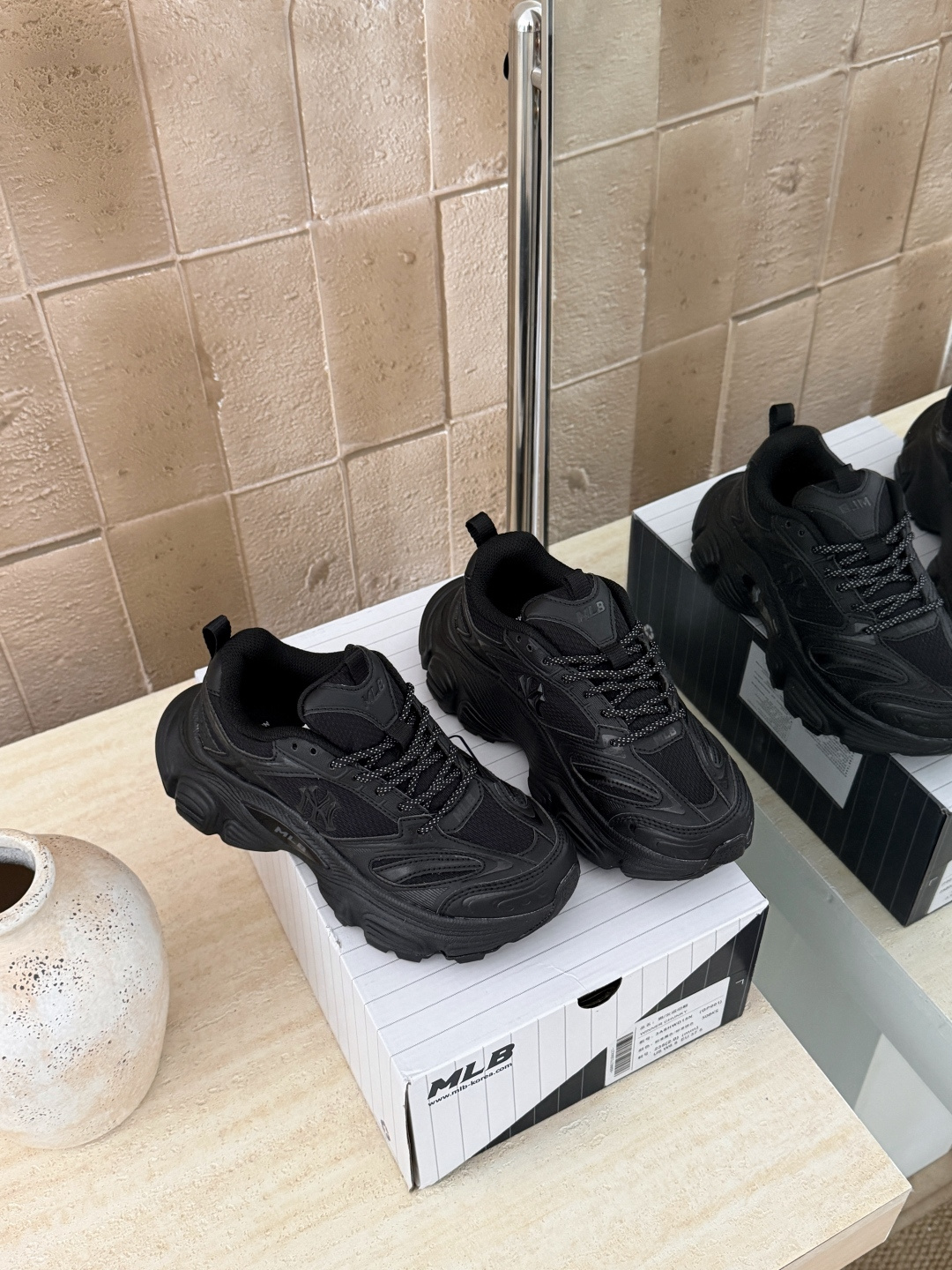 NO:725793,Black details (couples) Size 36.5 37.5 38 38.5 39 40.5 41 42 42.5 43 44, dad shoes19860909黑色细节（情侣款） 码数36.5 37.5 38 38.5 39 40.5 41 42 42.5 43 44,老爹鞋,Women's Shoes