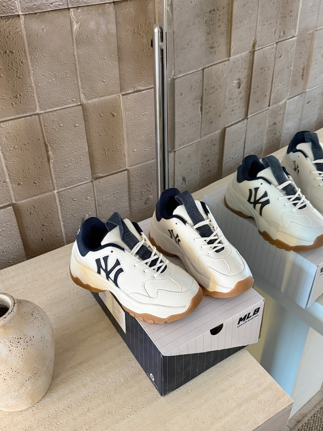 NO:725795,Overlay denim black NY details (women's size) size 36.5 37.5 38 38.5 39 40.5, casual shoes/sports shoes, sneakers19860909叠加牛仔黑NY细节（女尺码） 码数36.5 37.5 38 38.5 39 40.5,休闲鞋/运动鞋,sneakers,Women's Shoes