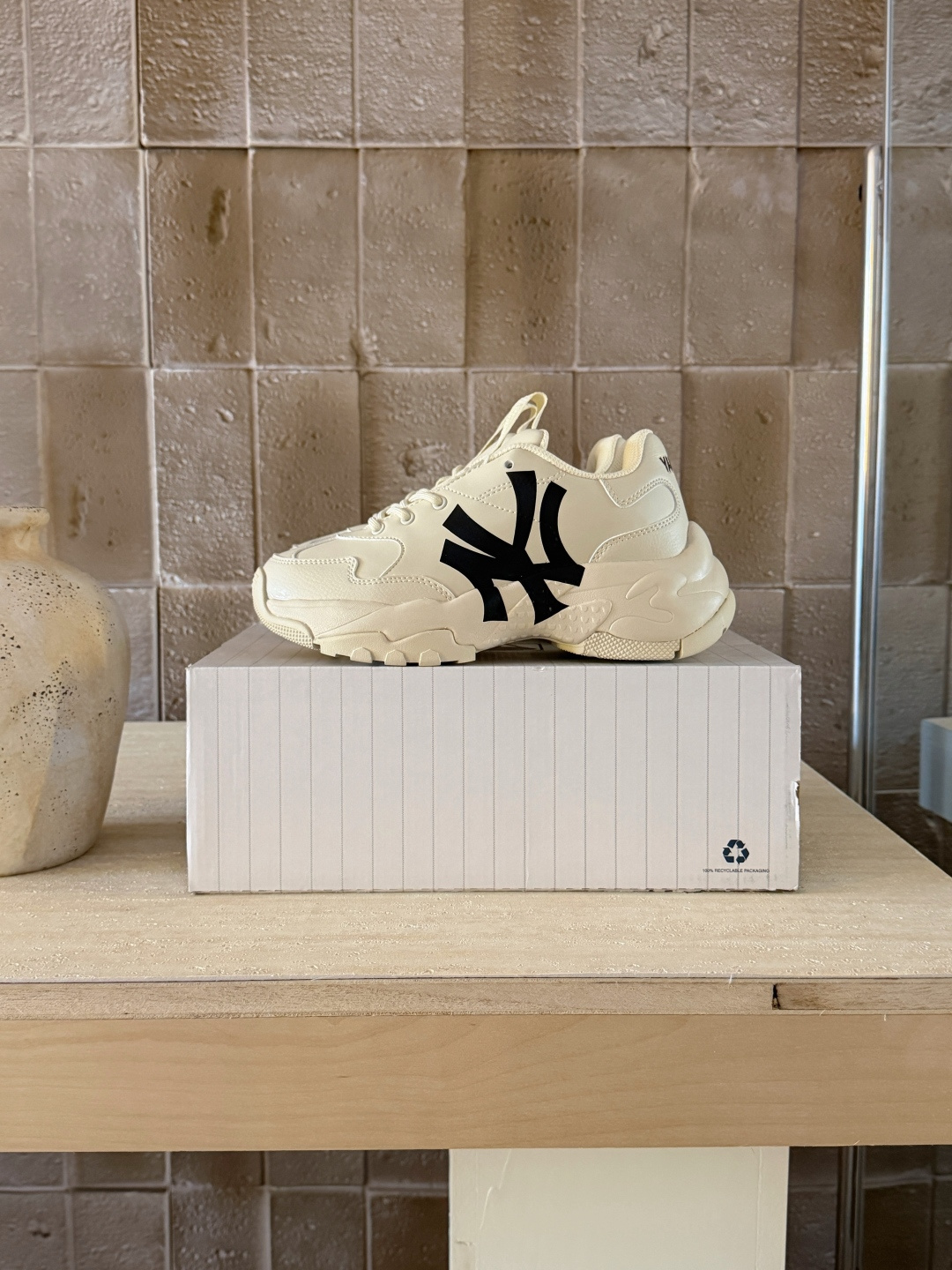 NO:725747,Off-white bottom + superimposed black large NY details (women's size) size 36.5 37.5 38 38.5 39 40.5, casual shoes/sports shoes, sneakers19860909米白底+叠加黑大NY细节（女尺码） 码数36.5 37.5 38 38.5 39 40.5,休闲鞋/运动鞋,sneakers,Women's Shoes